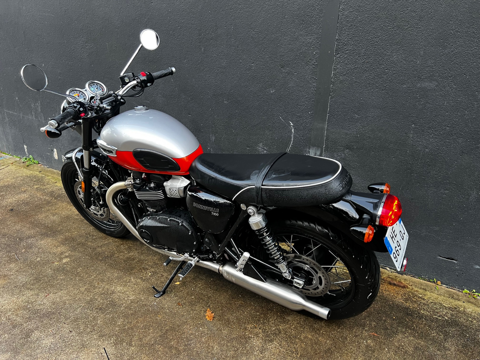 TRIUMPH Bonneville T100 - A2 – Image 4