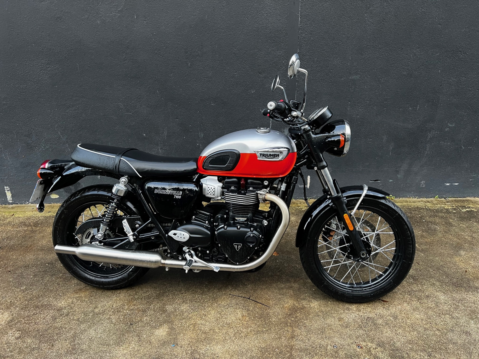 TRIUMPH Bonneville T100 - A2 – Image 2