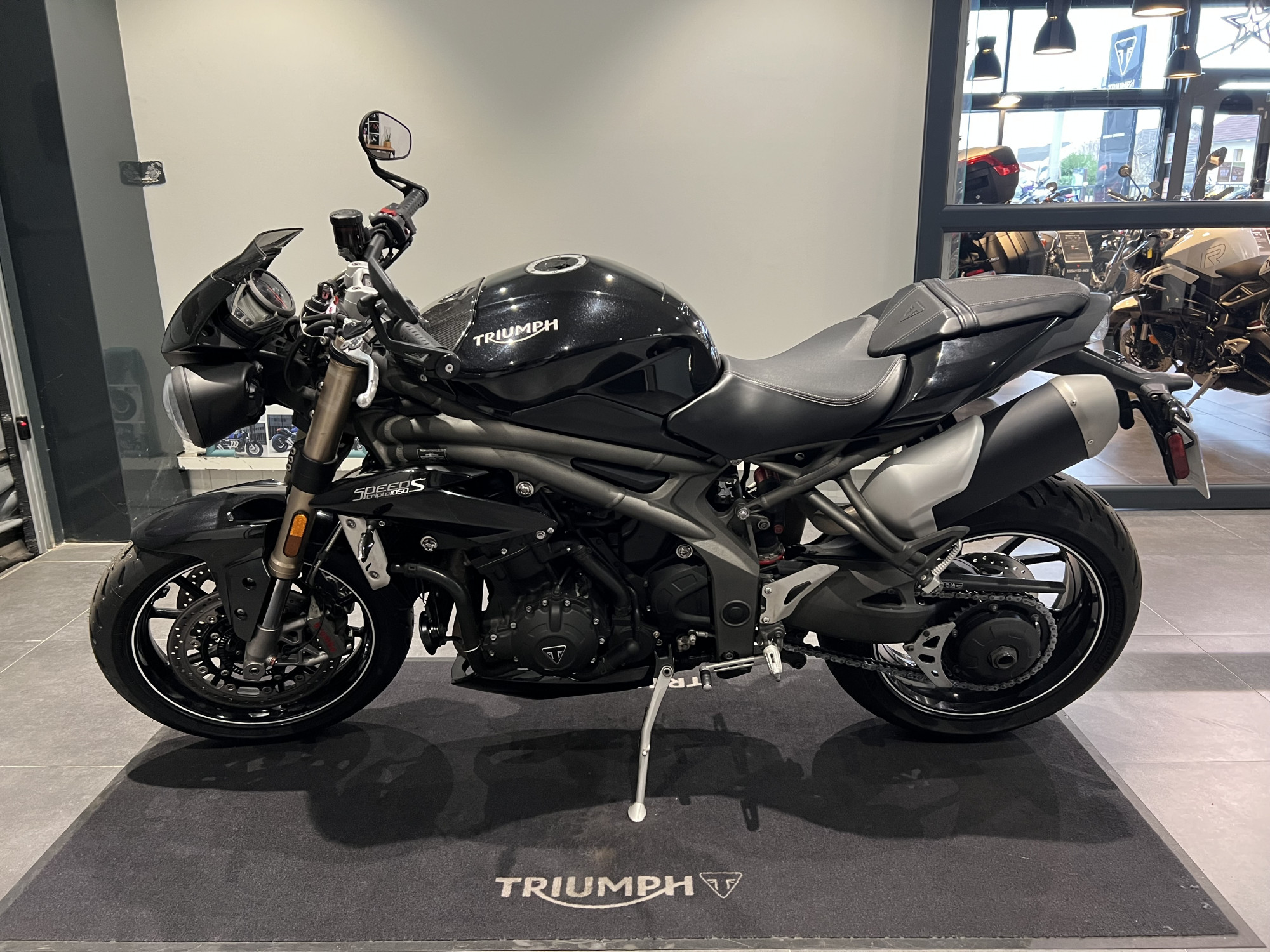 TRIUMPH SPEED TRIPLE 1050 S – Image 3