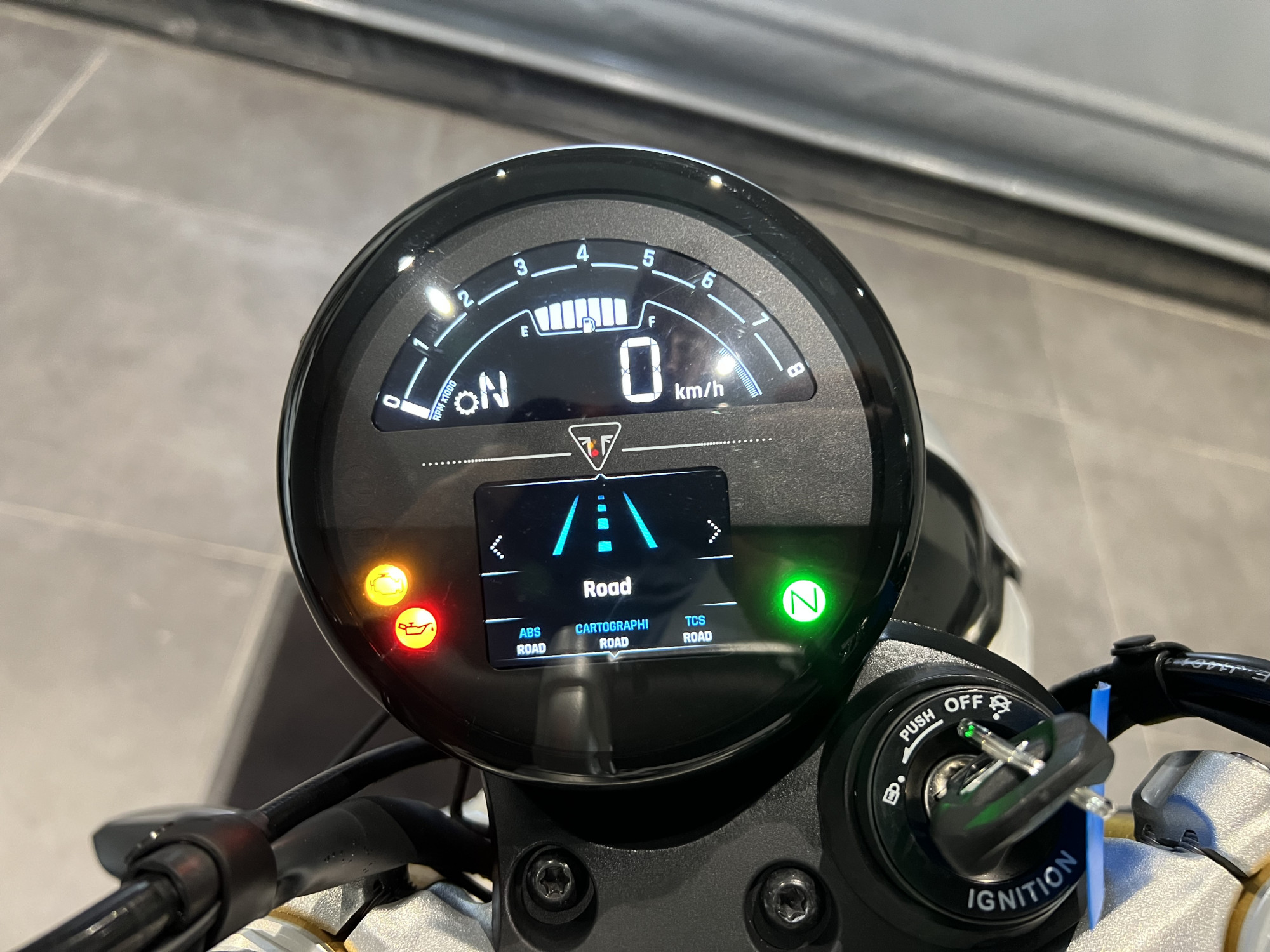 TRIUMPH SPEED TWIN 1200 RS – Image 8