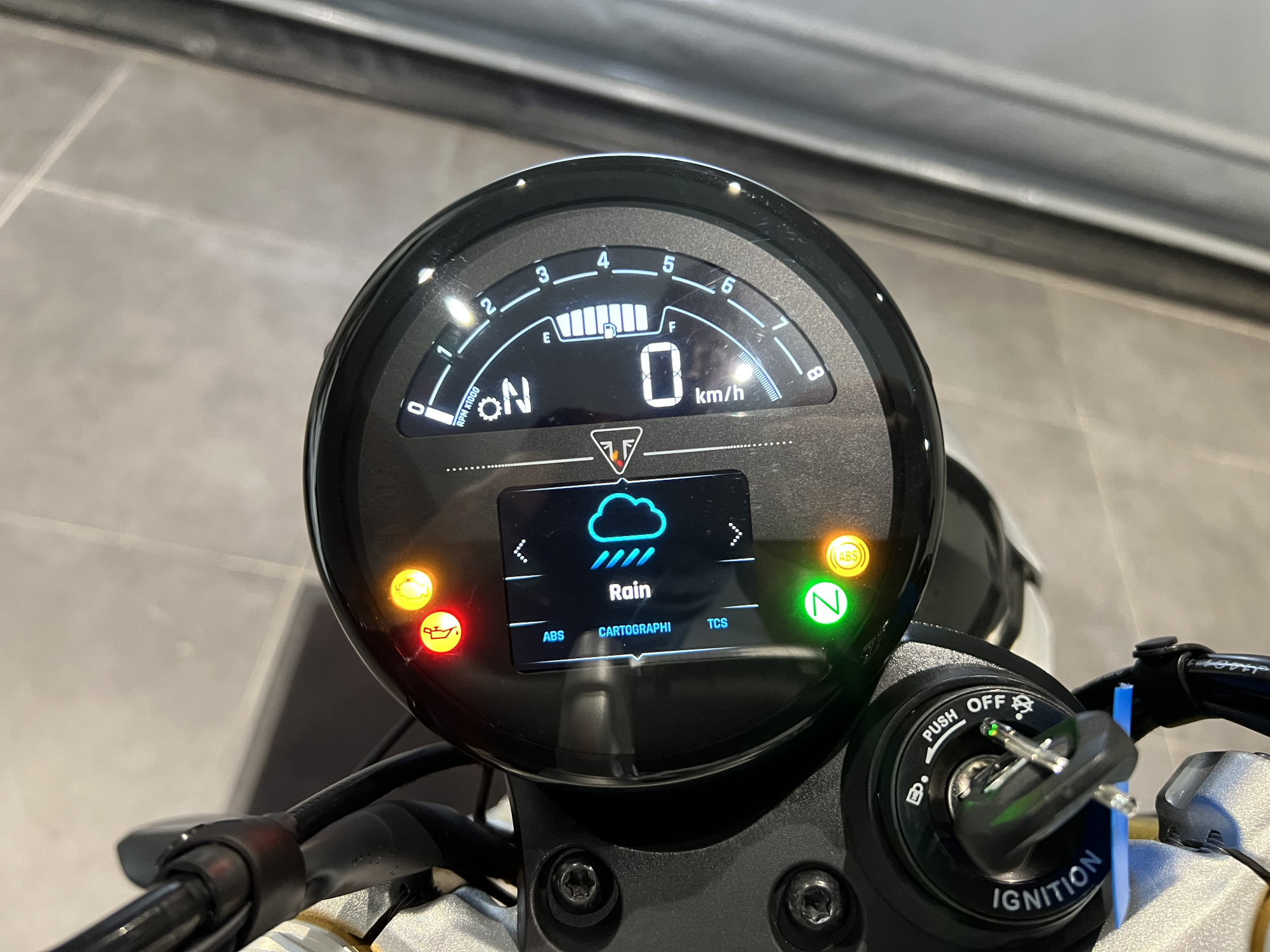 TRIUMPH SPEED TWIN 1200 RS – Image 9