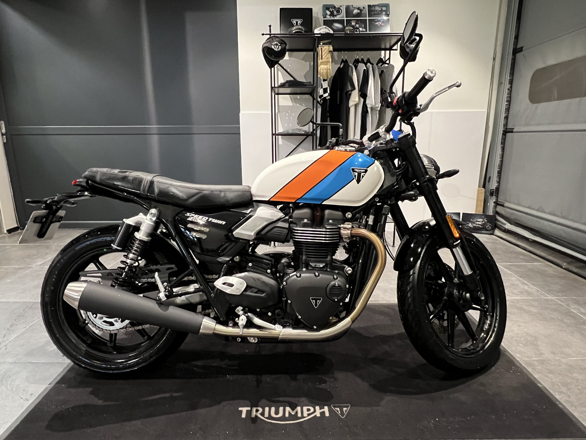 TRIUMPH SPEED TWIN 900 - A2