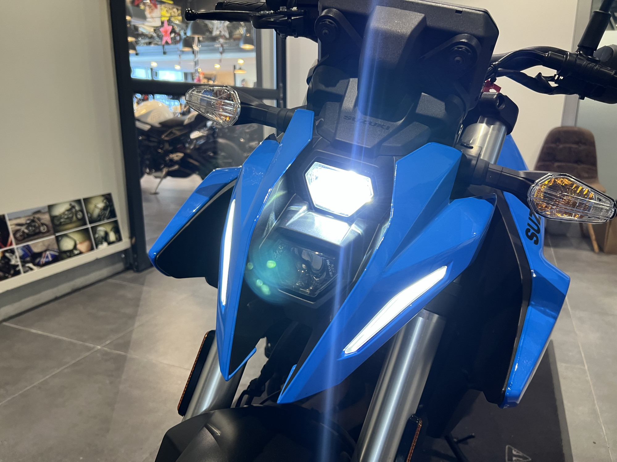 SUZUKI GSX-8S - A2 – Image 9