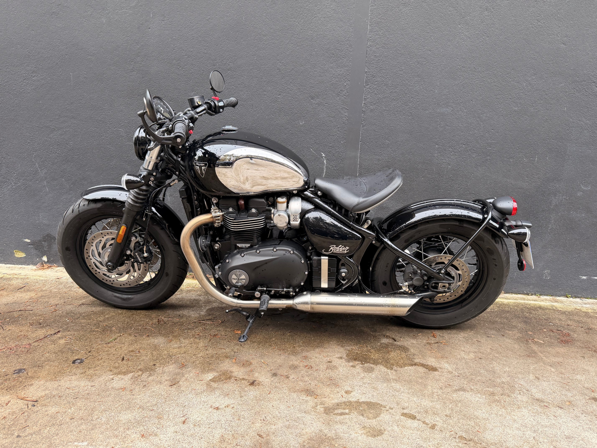 TRIUMPH Bonneville Bobber 1200 Chrome – Image 3