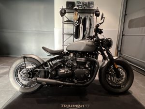 TRIUMPH Bonneville Bobber 1200