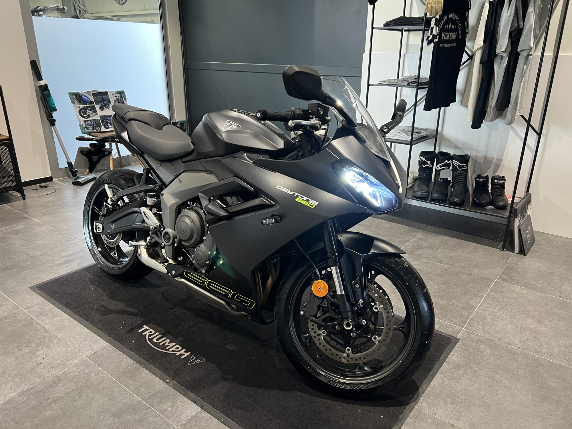 TRIUMPH DAYTONA 660 - BRIDABLE A2 – Image 2