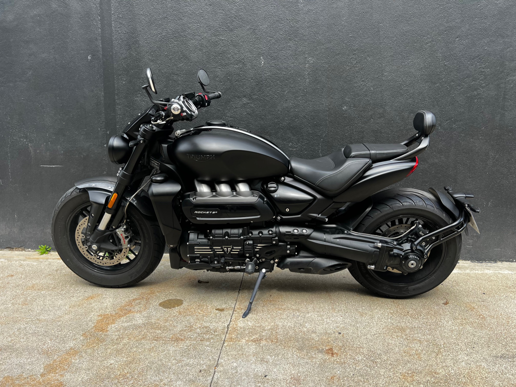 TRIUMPH ROCKET 3 R BLACK – Image 3