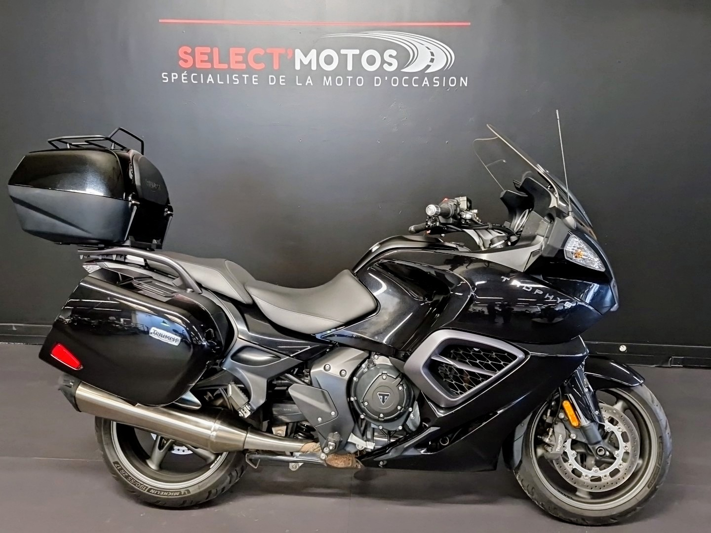 TRIUMPH TROPHY 1200 SE