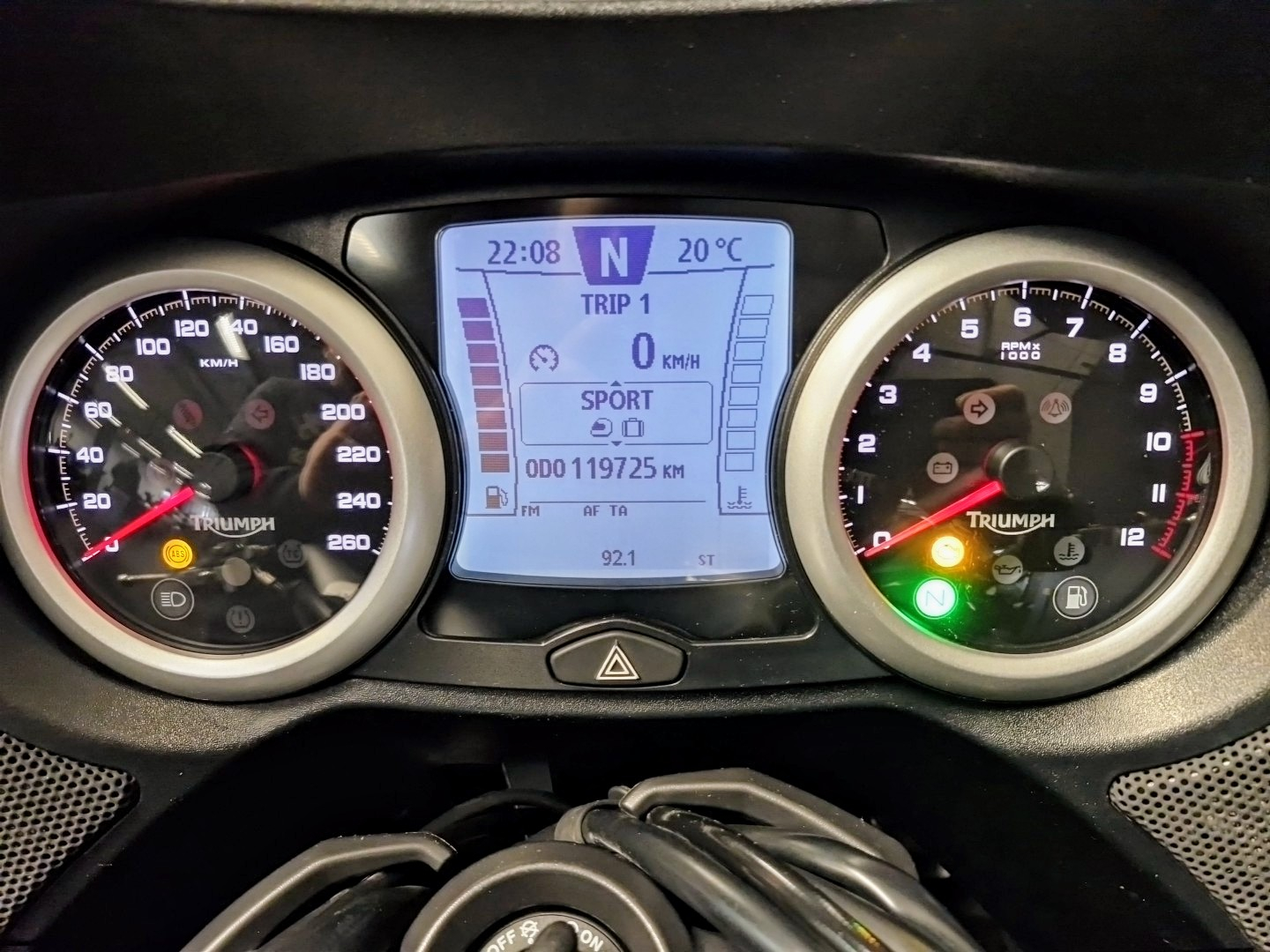 TRIUMPH TROPHY 1200 SE – Image 5