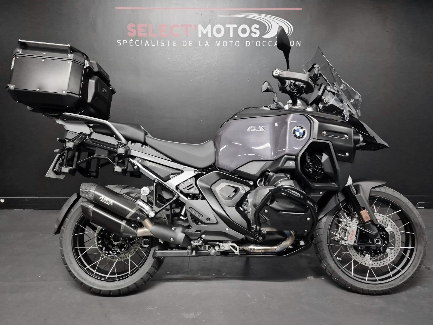 BMW R 1300 GSA TRIPLE BLACK