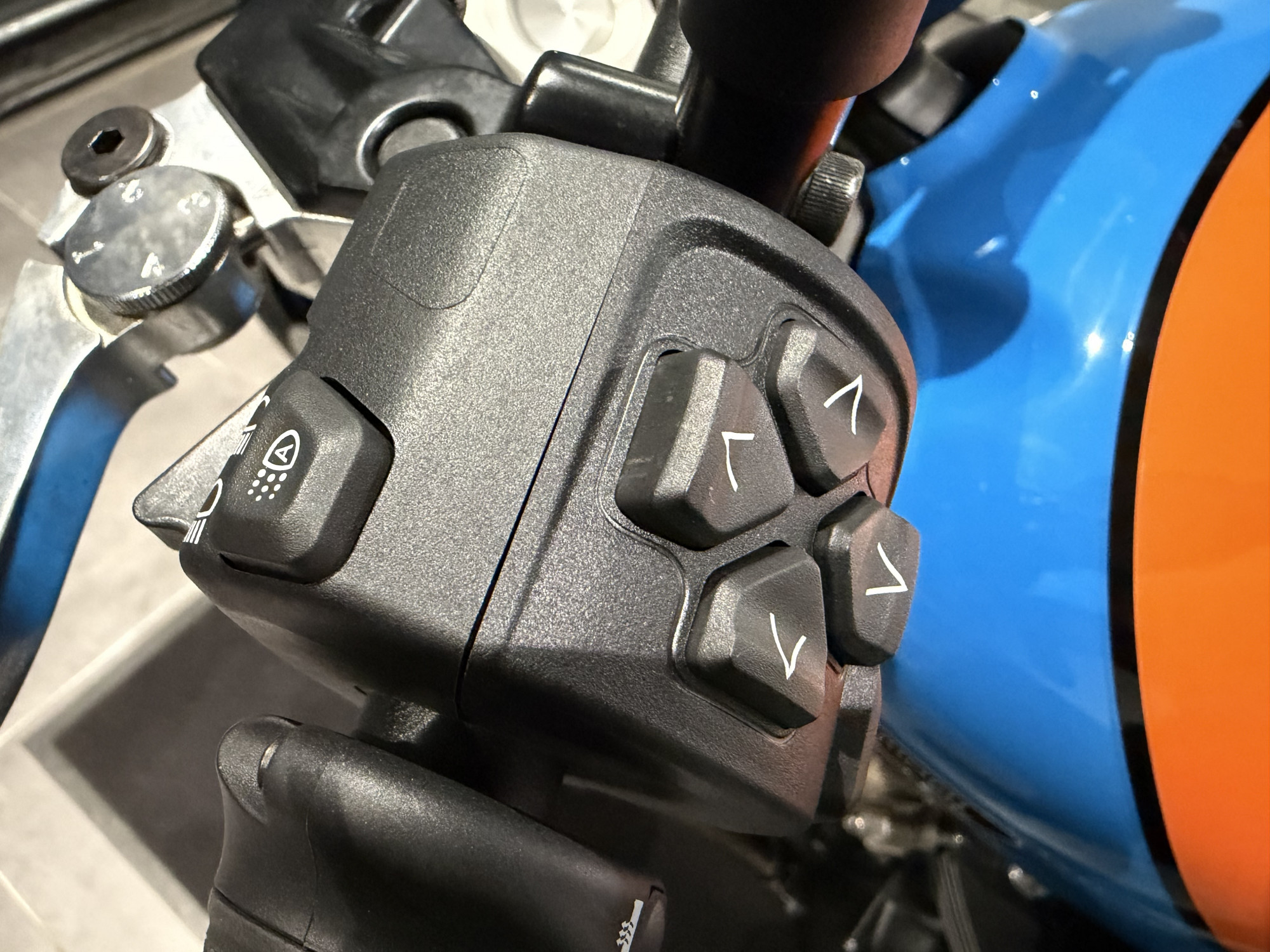 TRIUMPH SPEED TWIN 900 - BRIDABLE A2 – Image 17