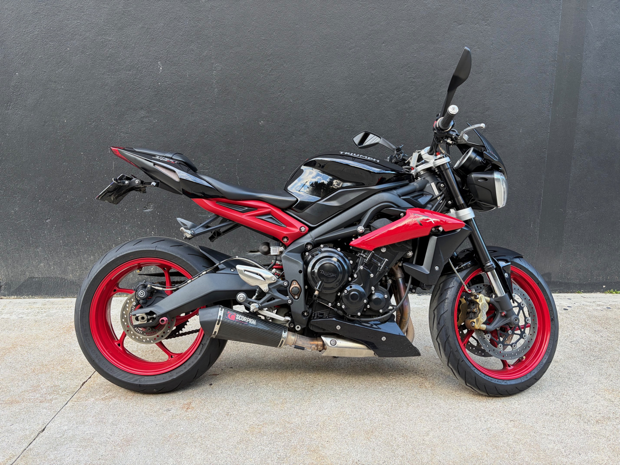 TRIUMPH STREET TRIPLE 675 RX – Image 2