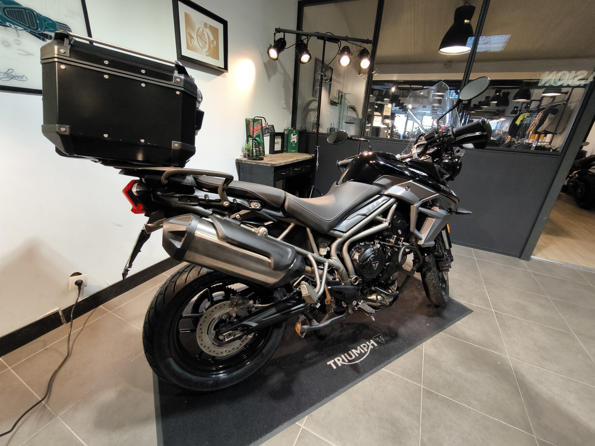 TRIUMPH TIGER 800 XRX – Image 2