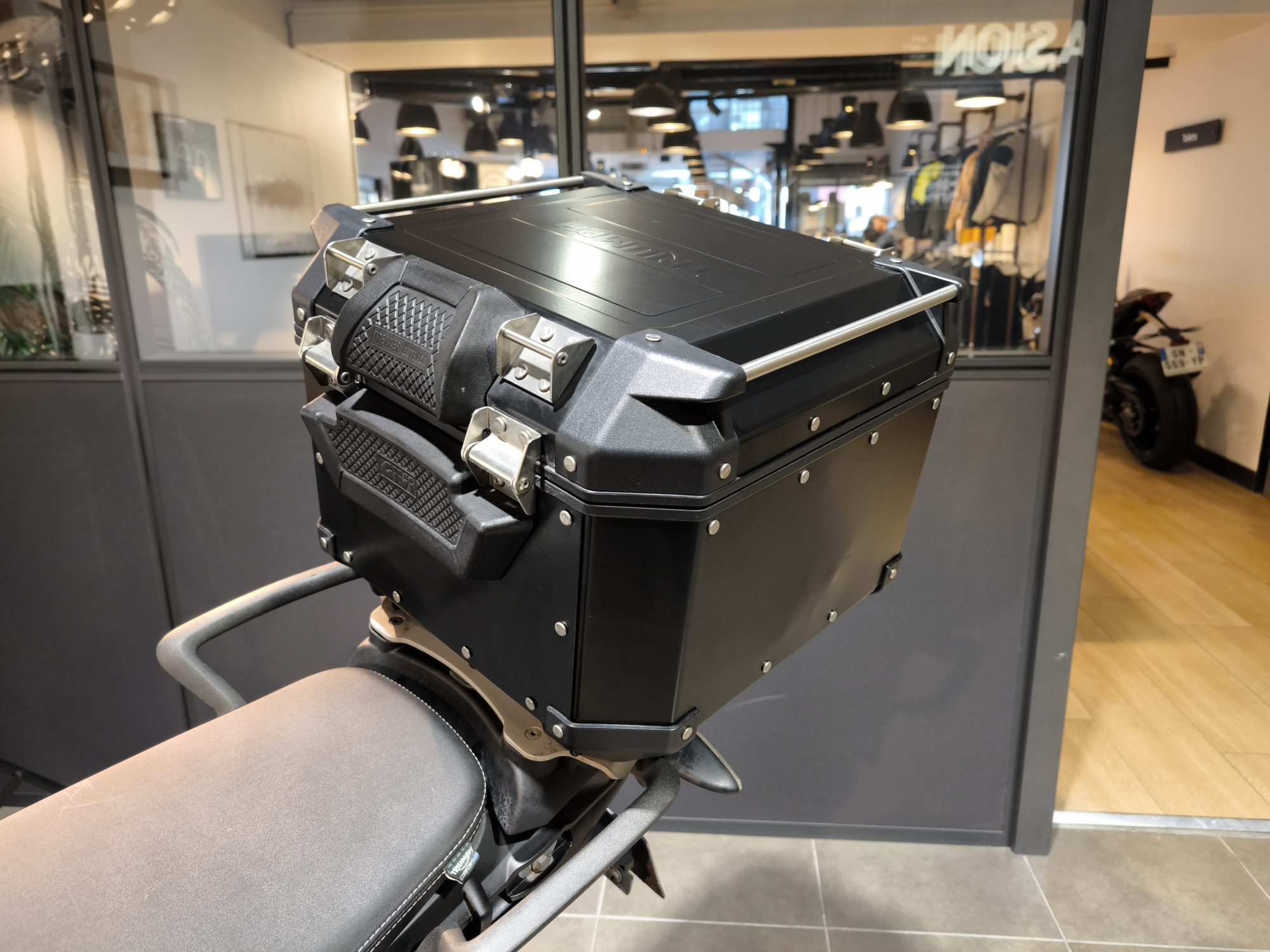 TRIUMPH TIGER 800 XRX – Image 8