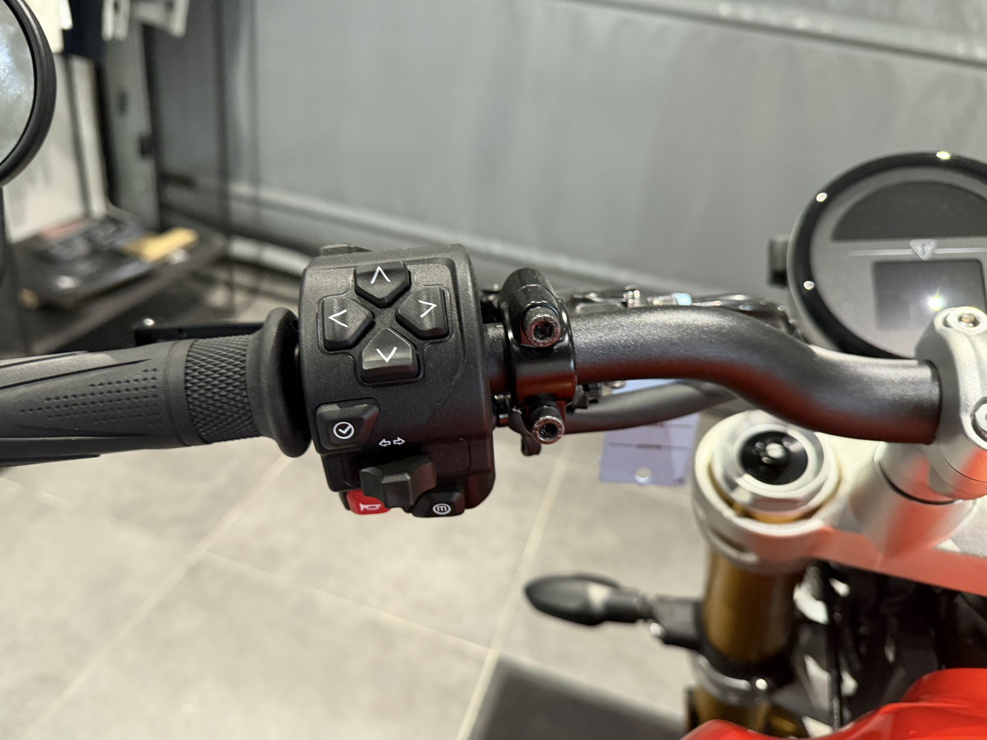 TRIUMPH Speed Twin 1200 RS – Image 9