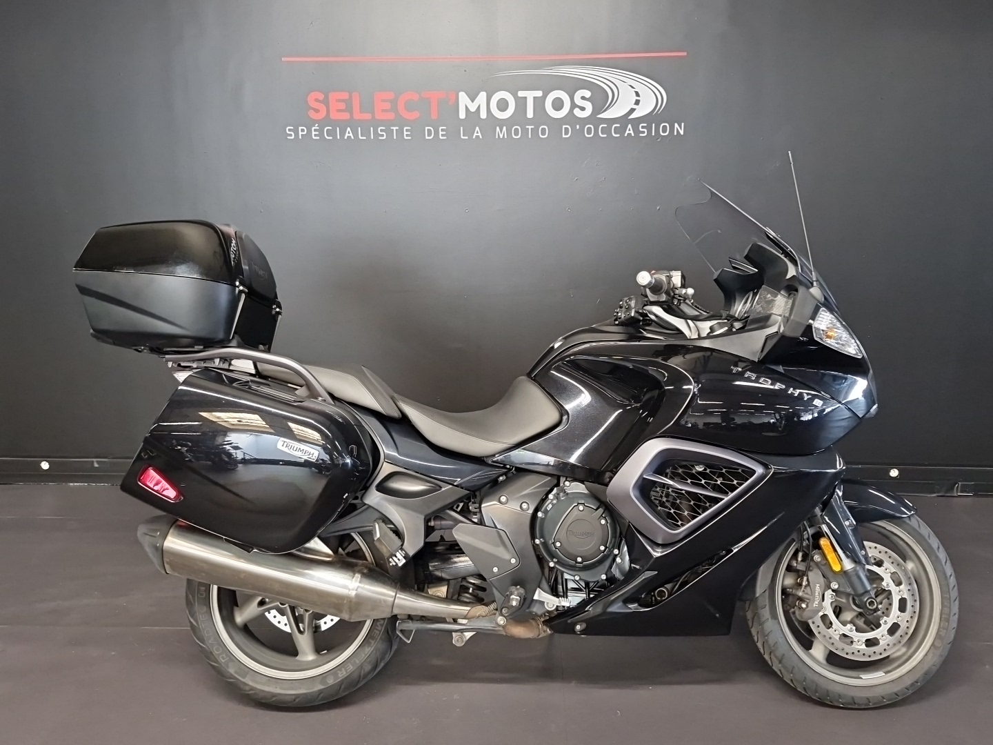 TRIUMPH TROPHY 1200 SE