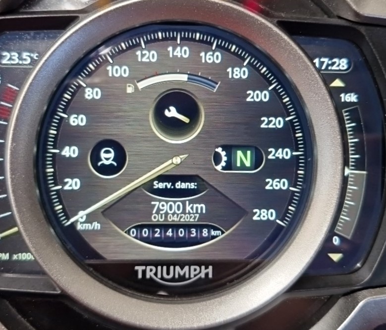 TRIUMPH ROCKET 3 R – Image 5