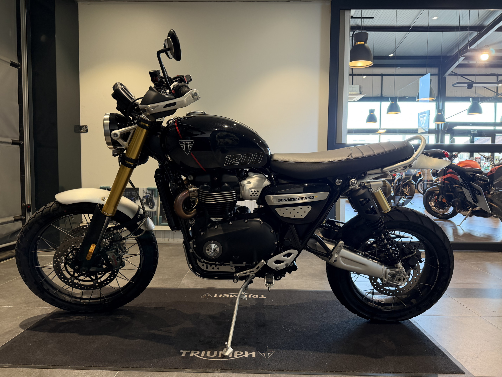 TRIUMPH SCRAMBLER 1200 XE – Image 3