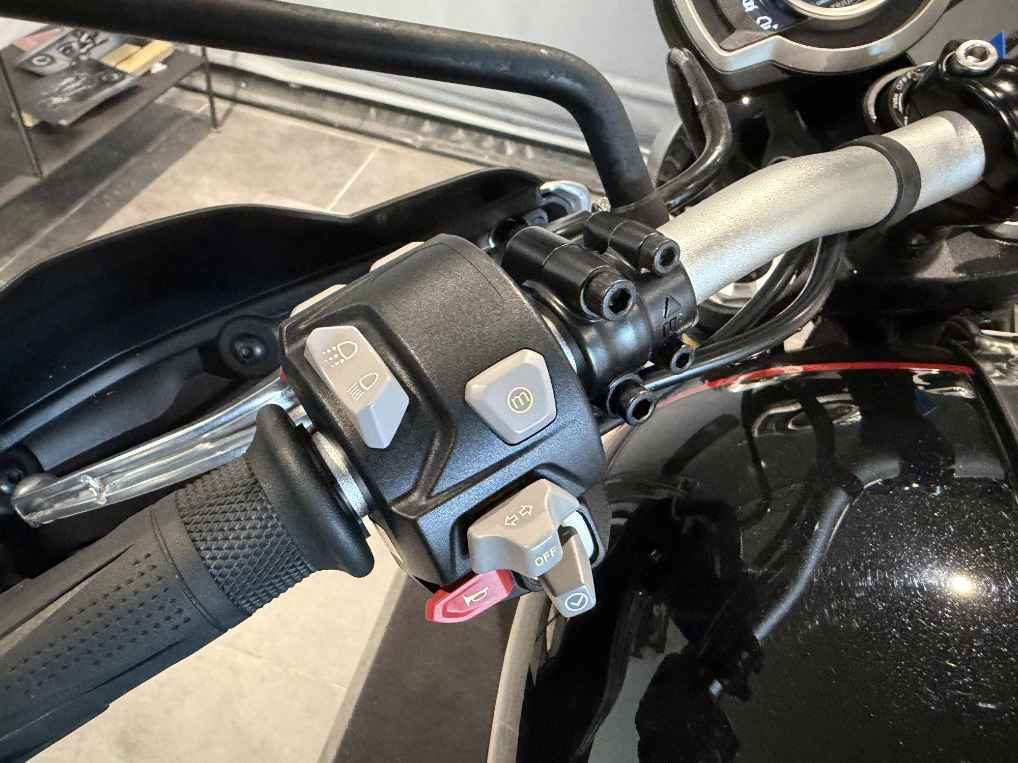 TRIUMPH SCRAMBLER 1200 XE – Image 14