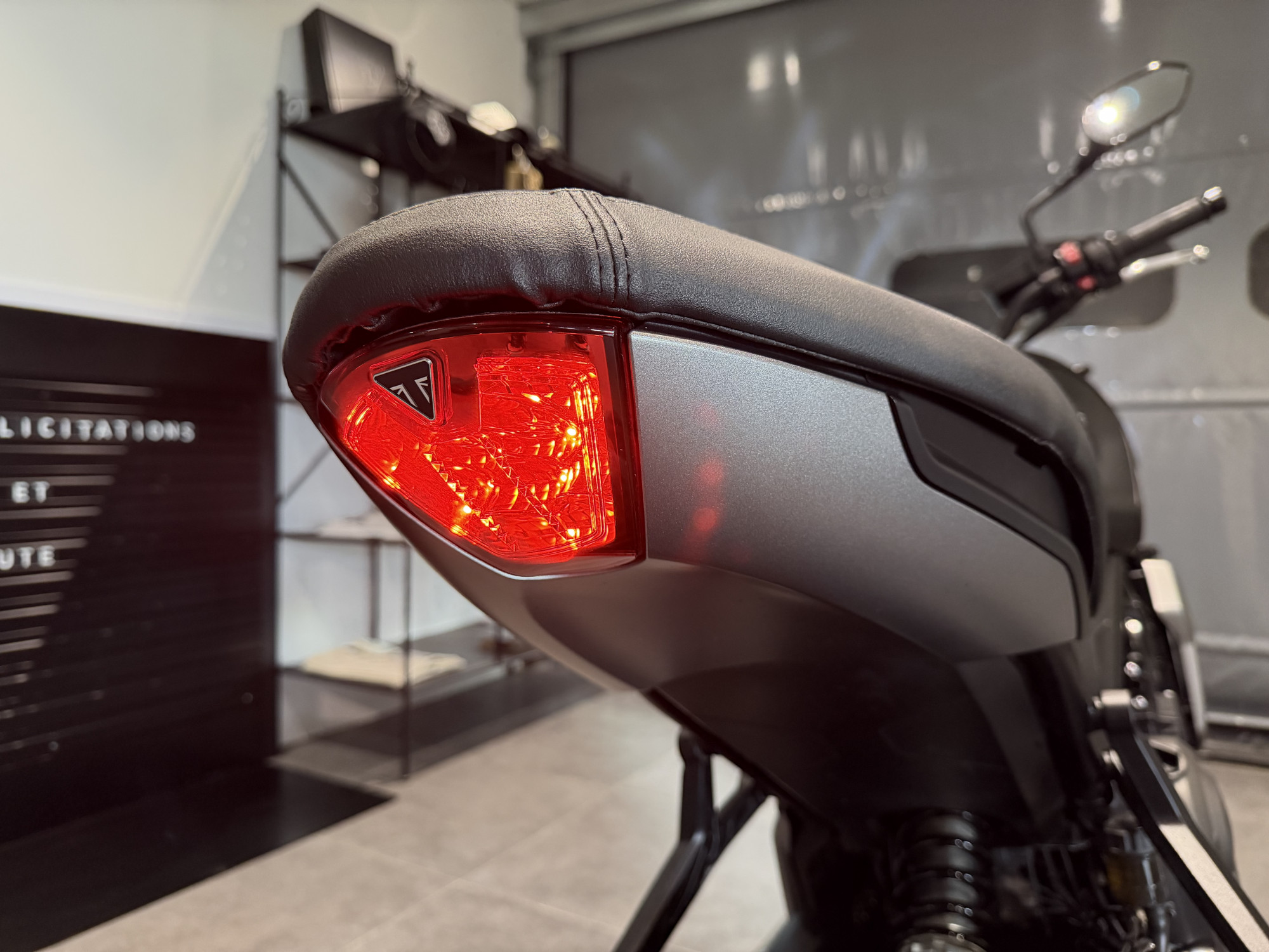 TRIUMPH TRIDENT 660 - BRIDABLE A2 – Image 9