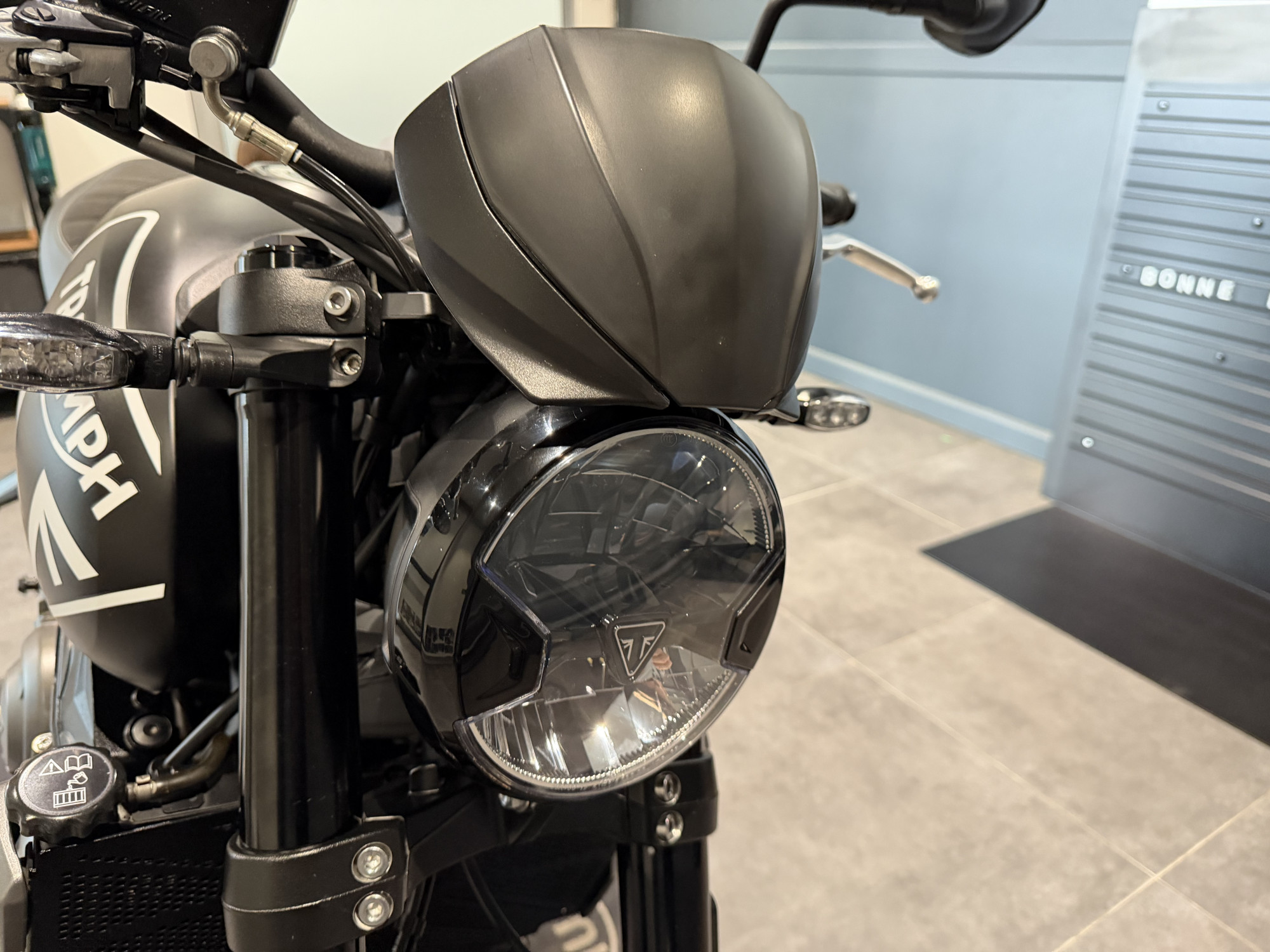 TRIUMPH TRIDENT 660 - BRIDABLE A2 – Image 10