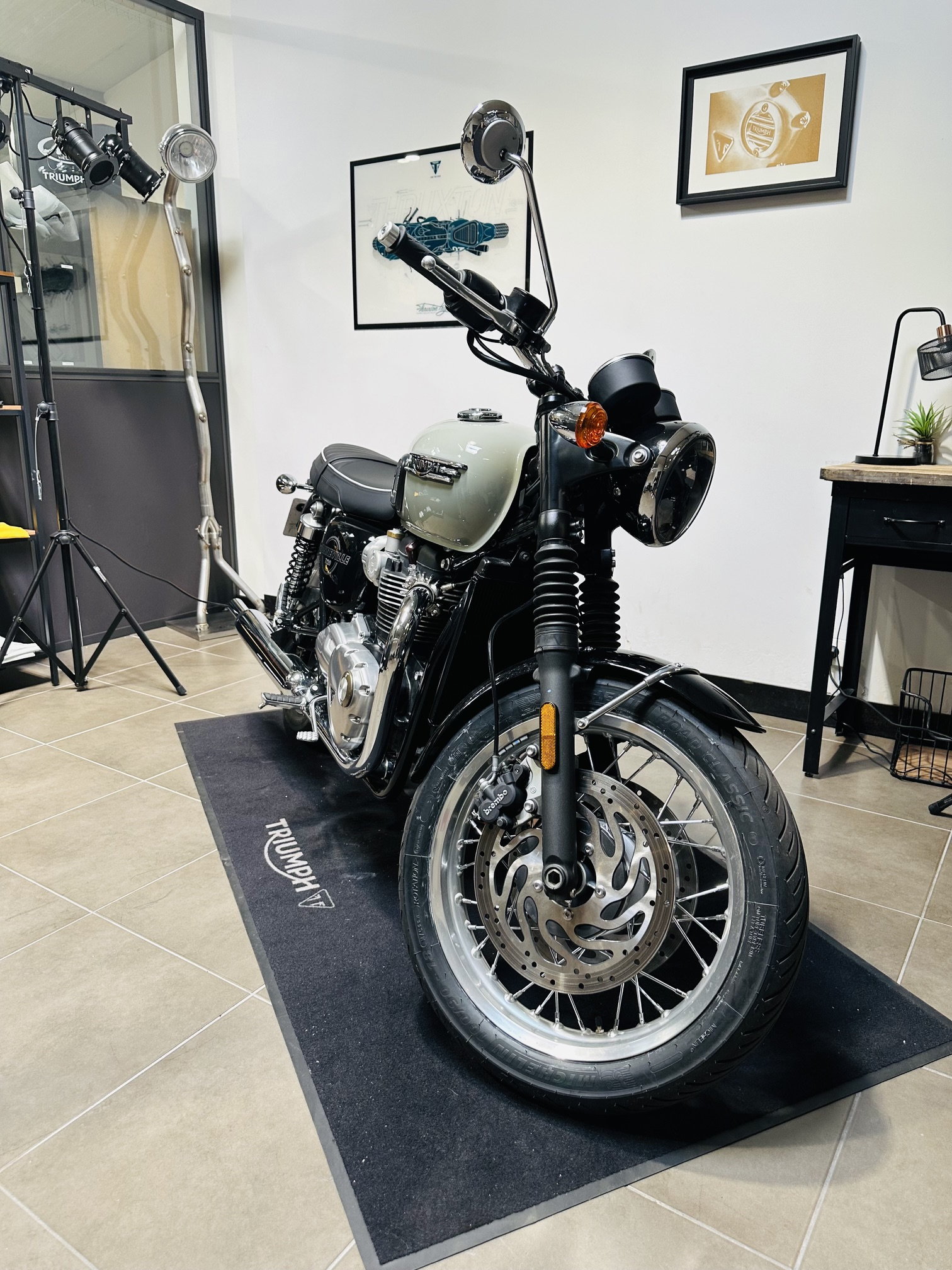TRIUMPH BONNEVILLE T120 (BRIDAGE A2 POSSIBLE) – Image 2