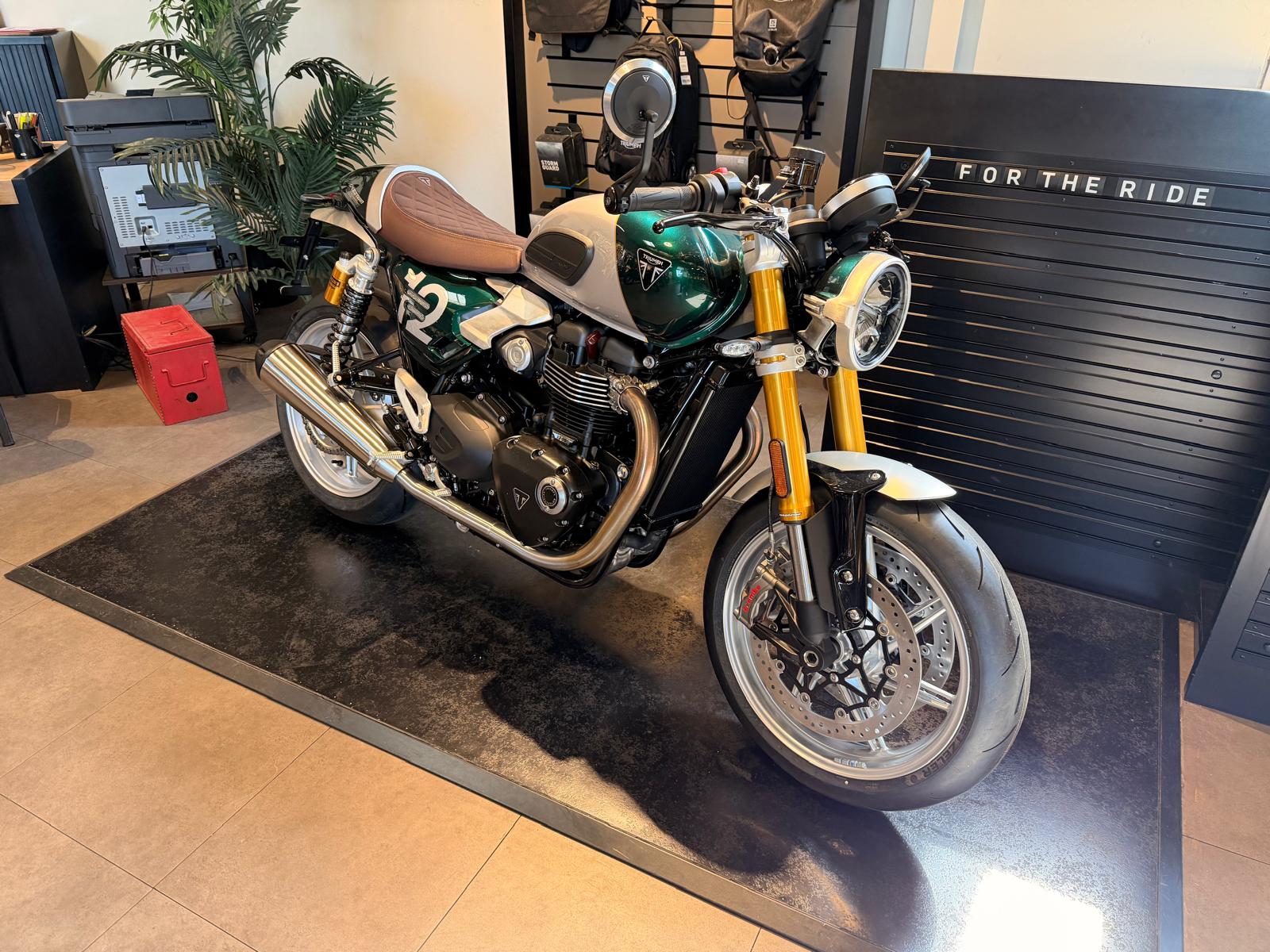 TRIUMPH SPEED TWIN 1200 CAFE RACER