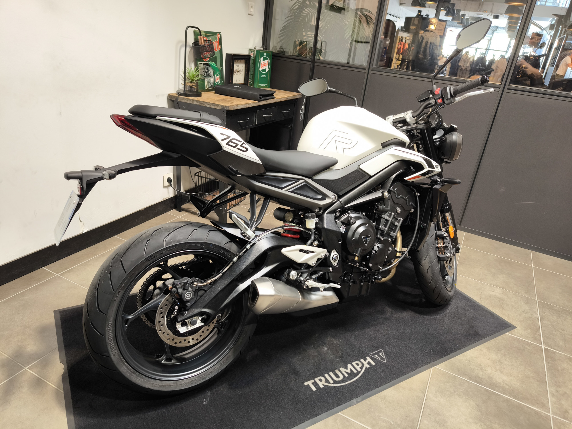 TRIUMPH STREET TRIPLE 765 R – Image 2