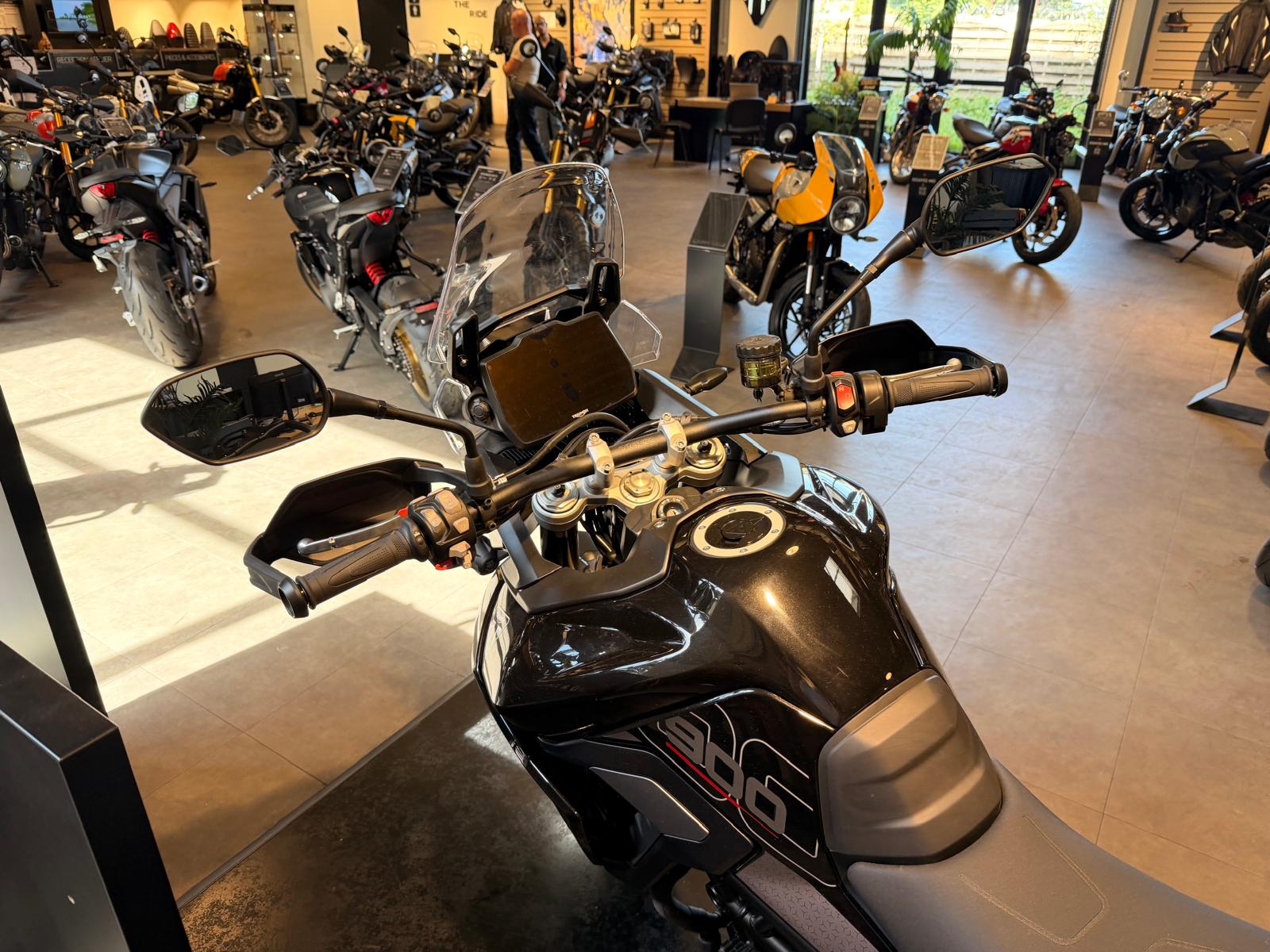 TRIUMPH Tiger 900 GT Pro A2 – Image 4