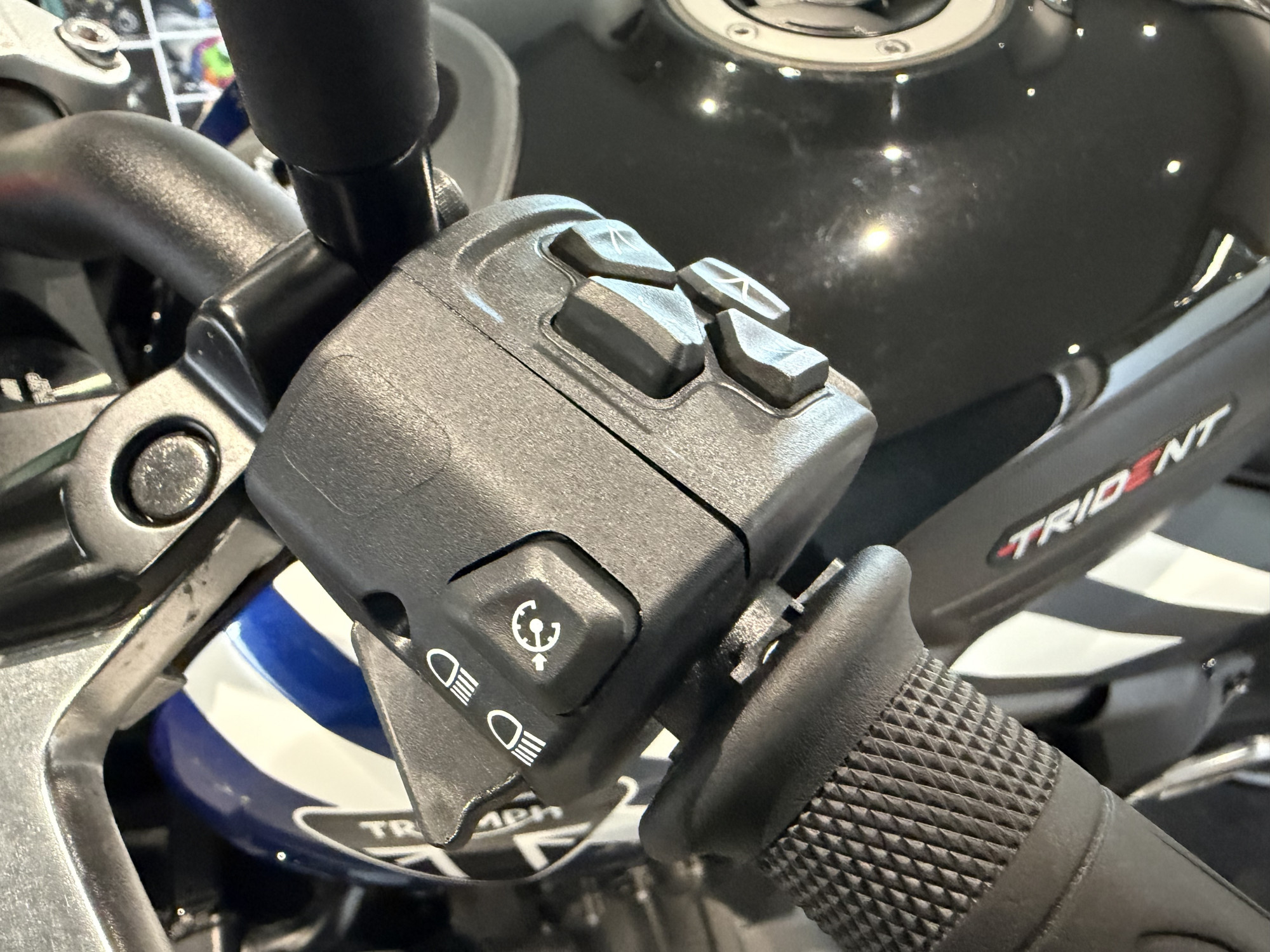 TRIUMPH TRIDENT 660 - A2 – Image 13
