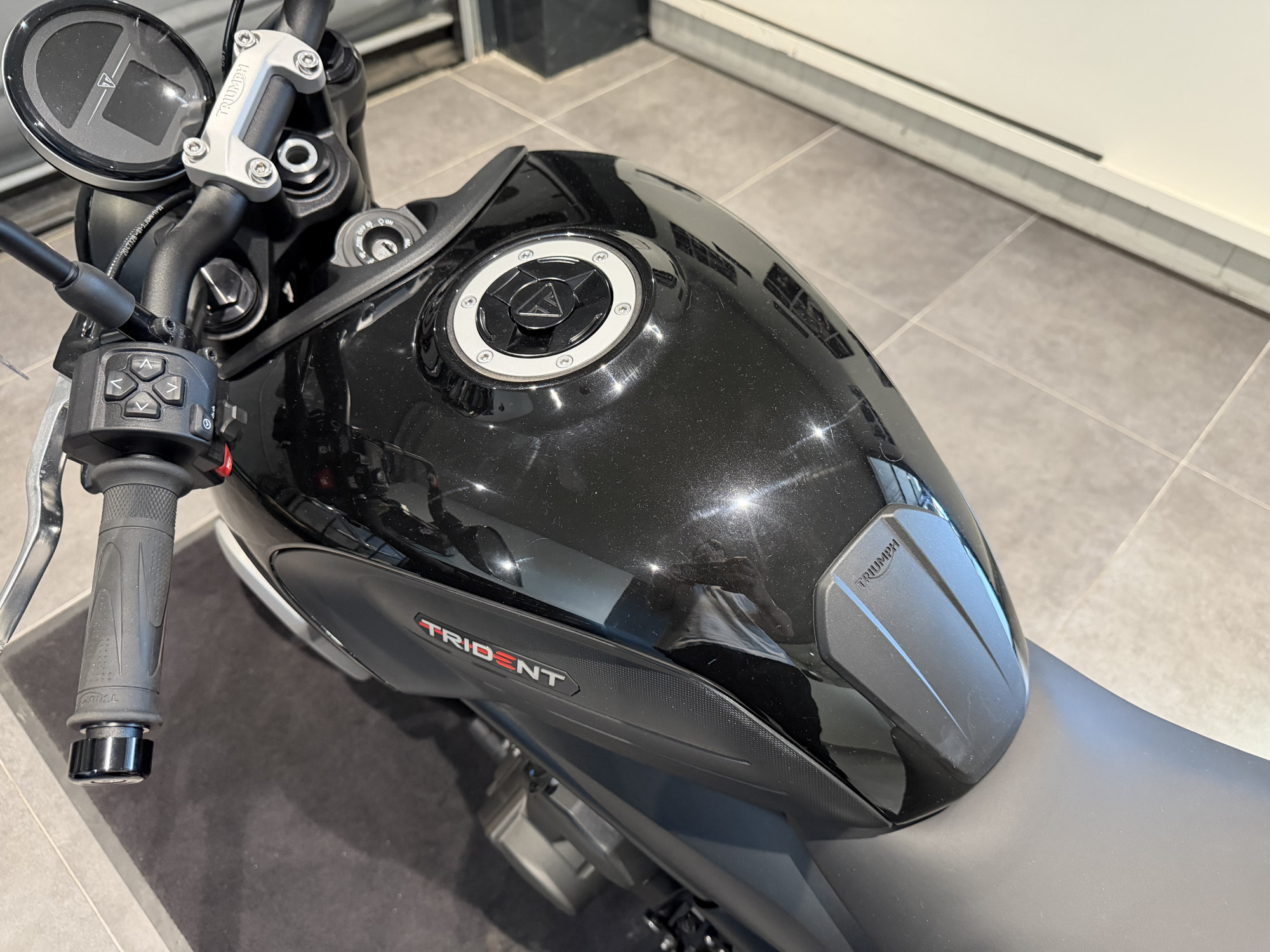 TRIUMPH TRIDENT 660 - BRIDABLE A2 – Image 7