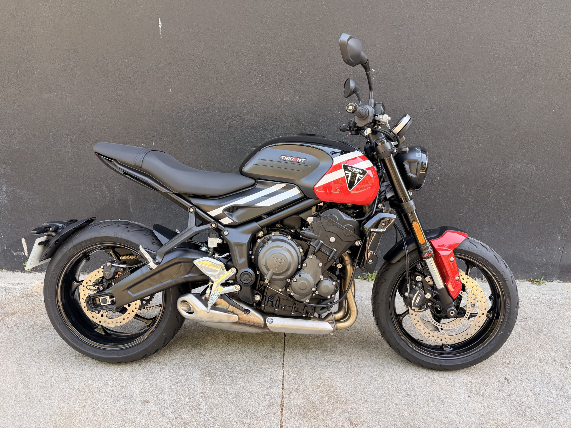 TRIUMPH TRIDENT 660 - ELIGIBLE A2 – Image 2