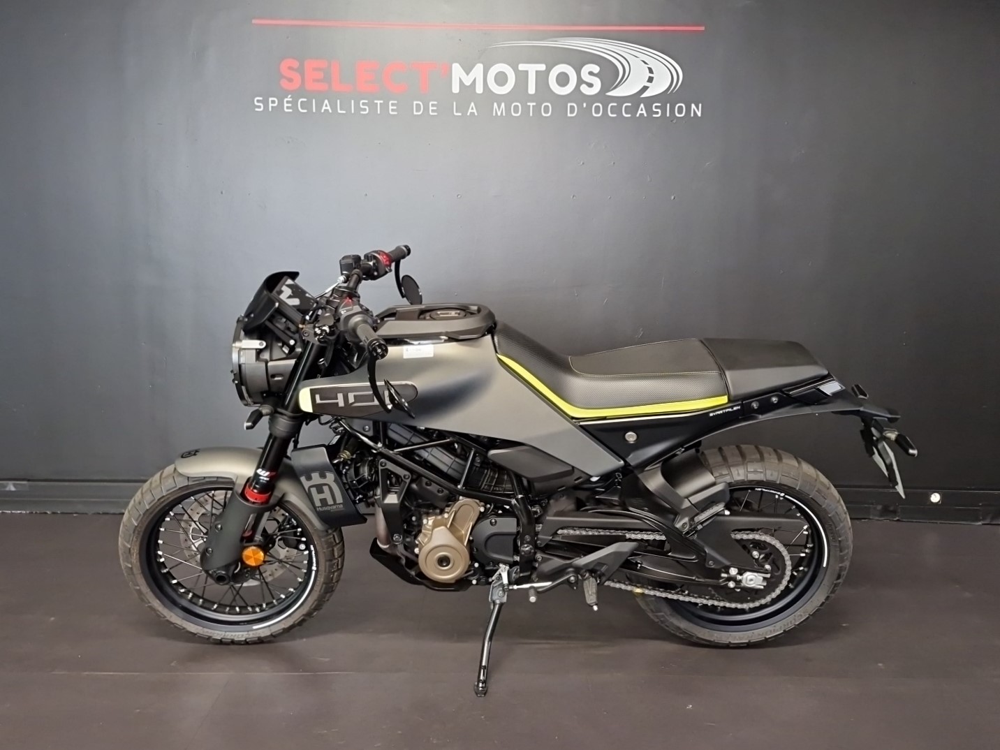 HUSQVARNA SVARTPILEN 401 – Image 2