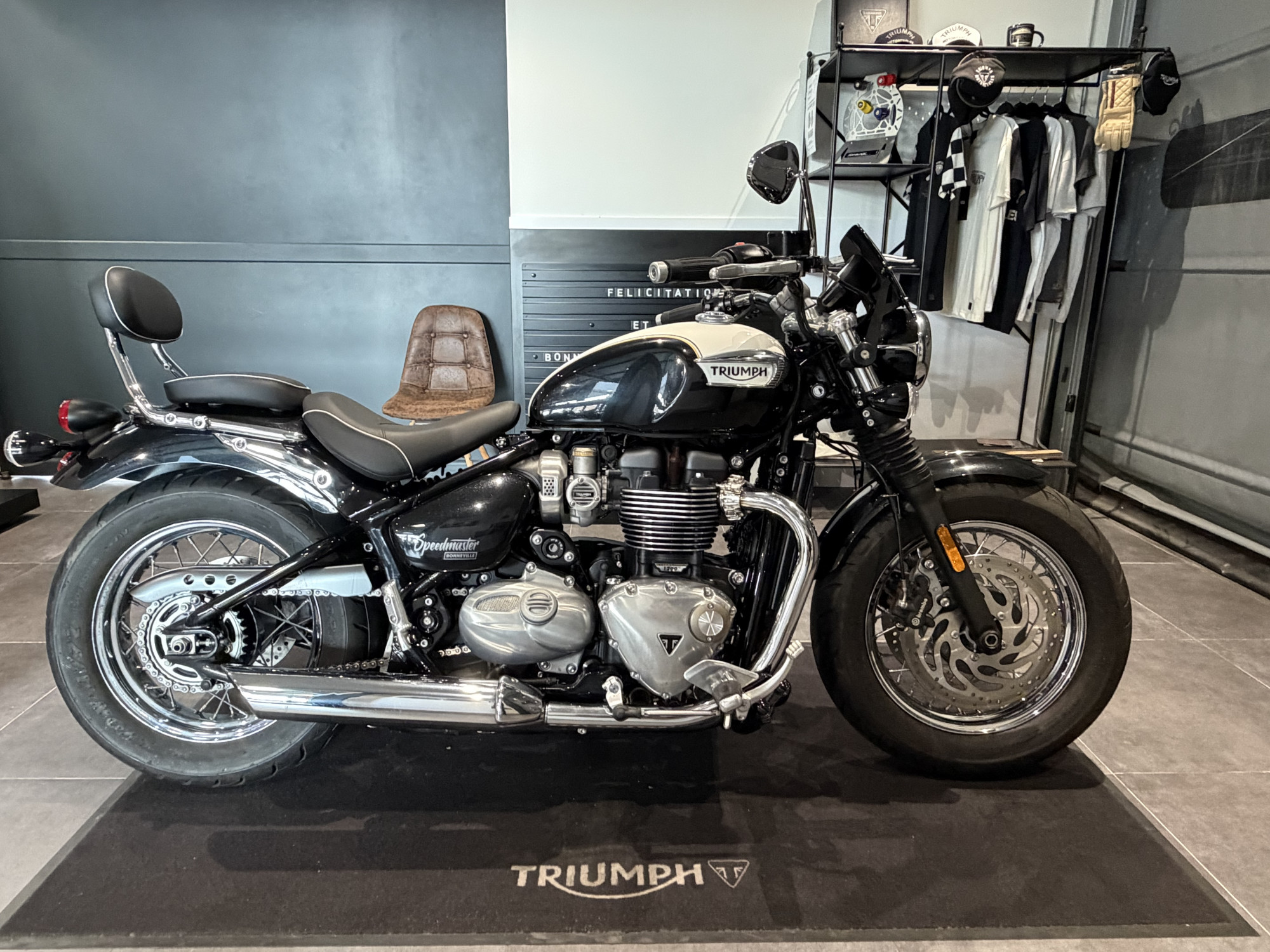 TRIUMPH BONNEVILLE SPEEDMASTER 1200