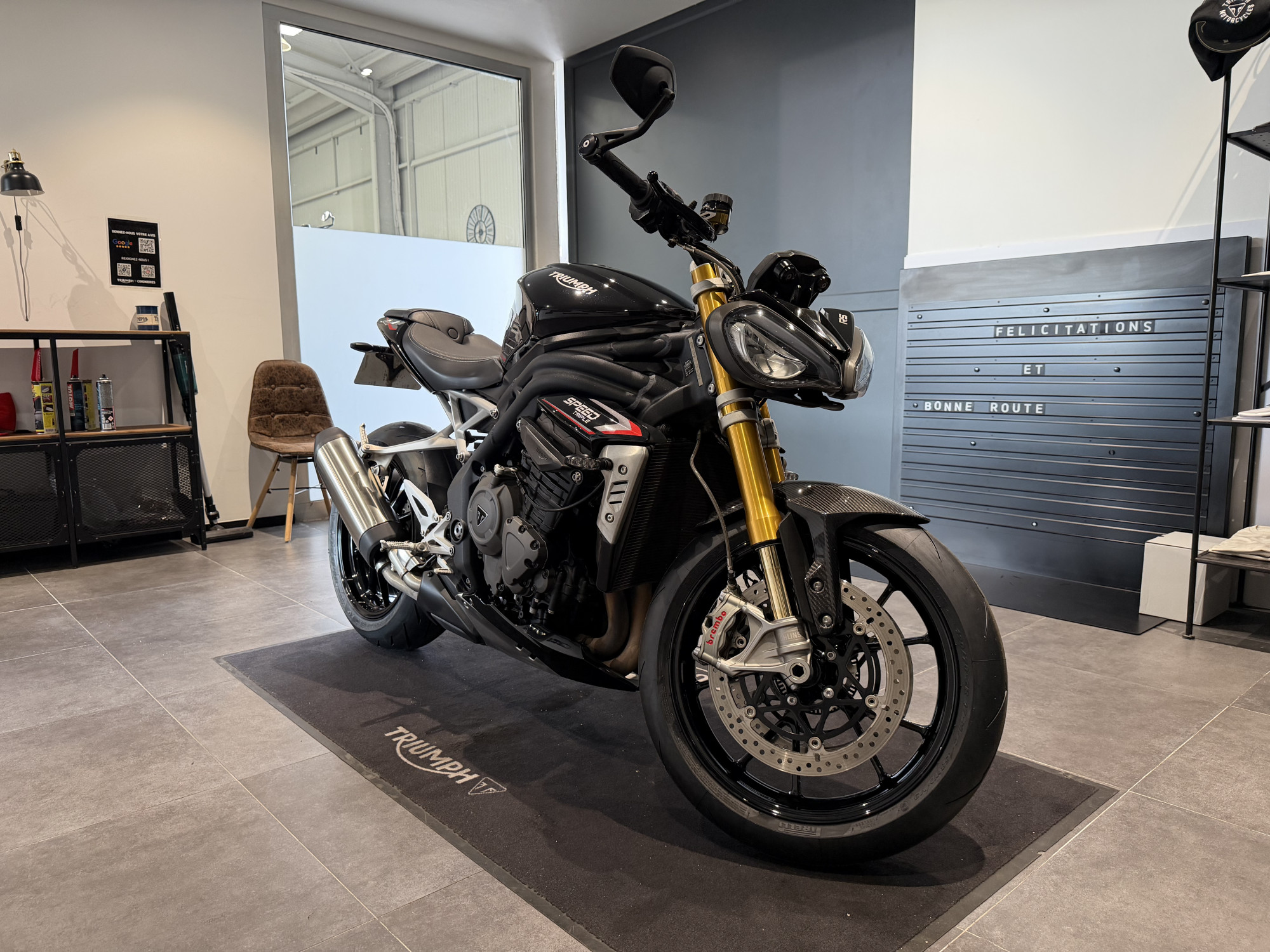 TRIUMPH SPEED TRIPLE 1200 RS – Image 4