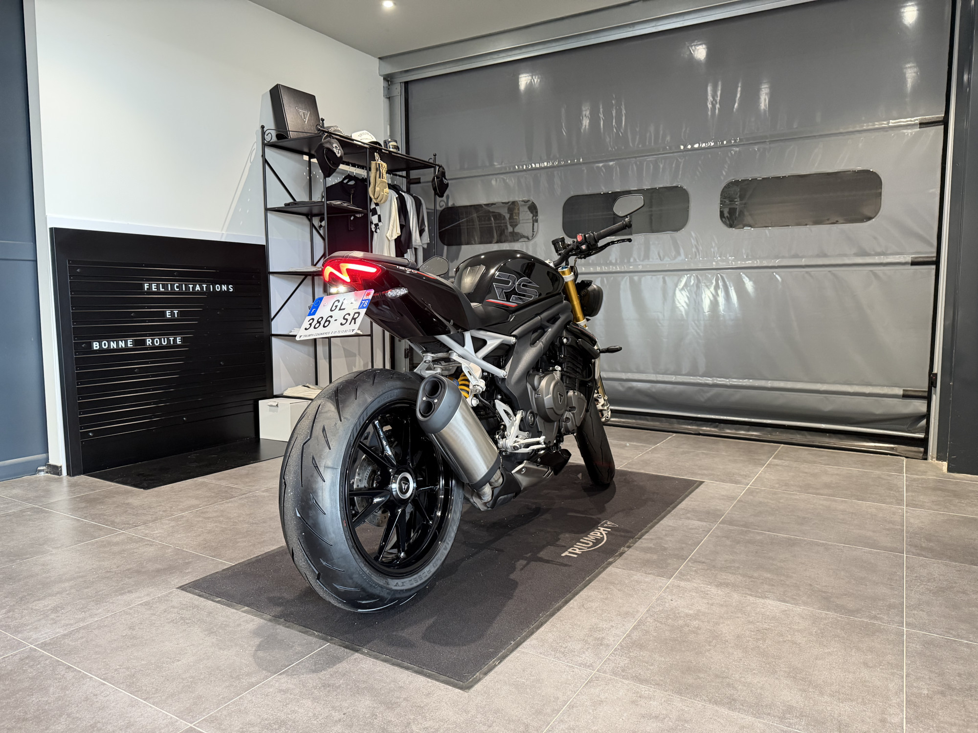 TRIUMPH SPEED TRIPLE 1200 RS – Image 5