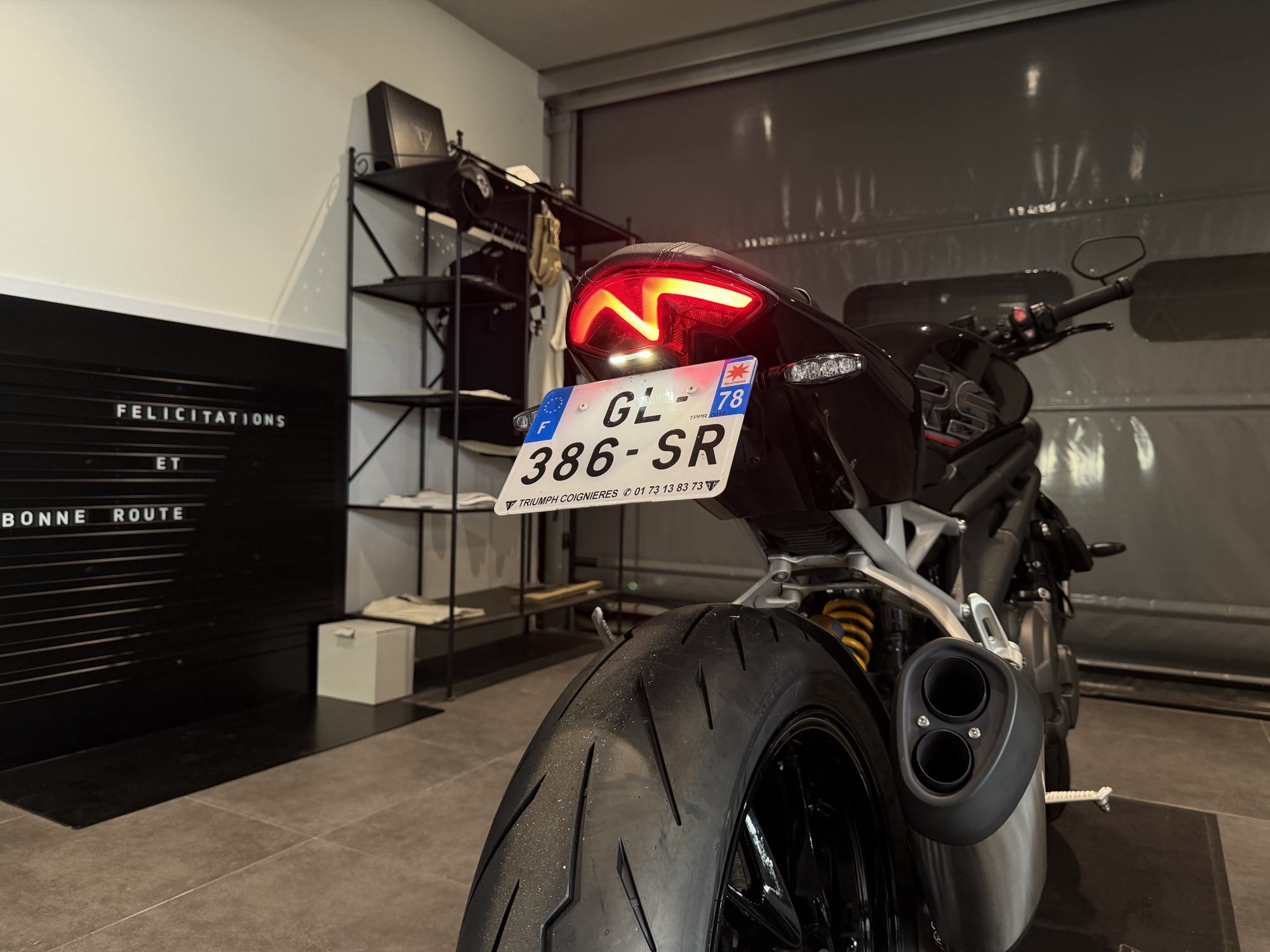 TRIUMPH SPEED TRIPLE 1200 RS – Image 8