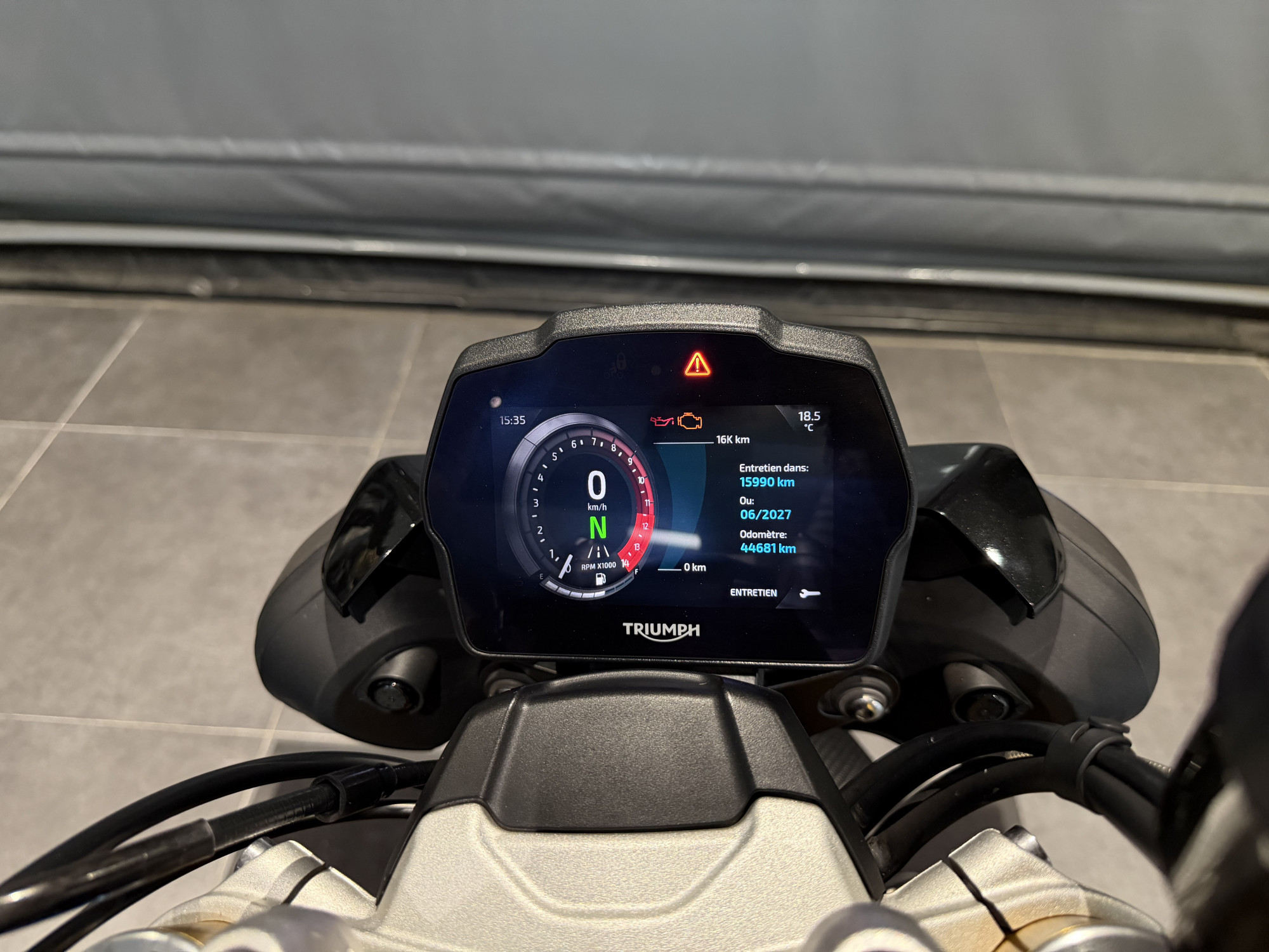 TRIUMPH SPEED TRIPLE 1200 RS – Image 9