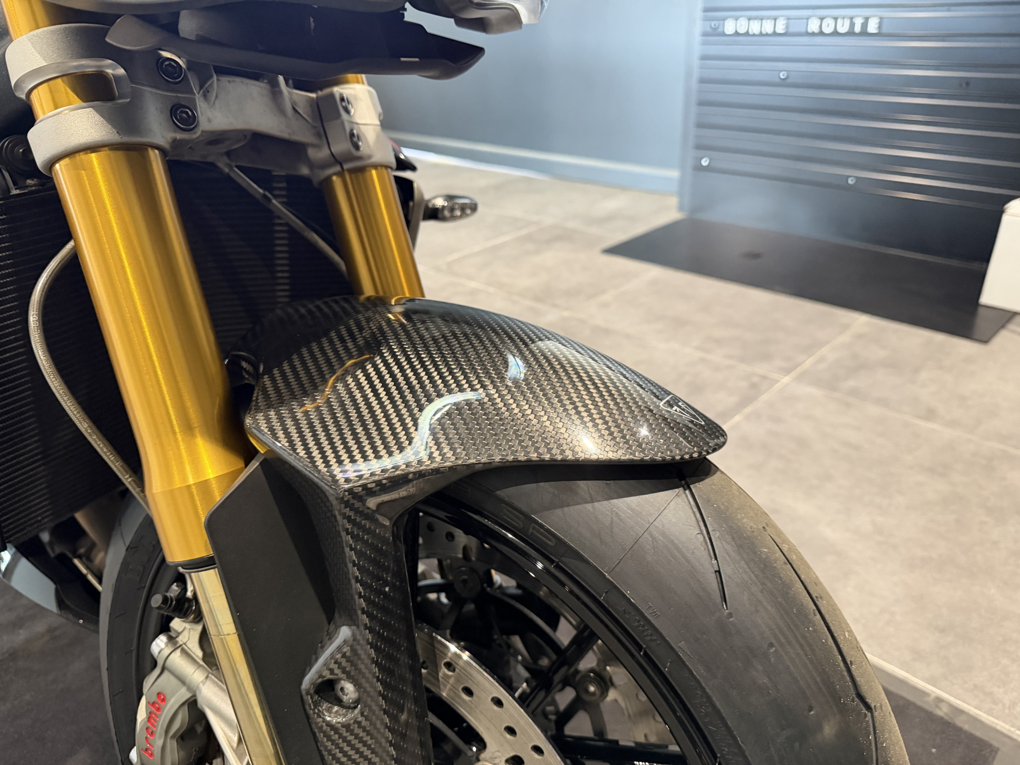 TRIUMPH SPEED TRIPLE 1200 RS – Image 11