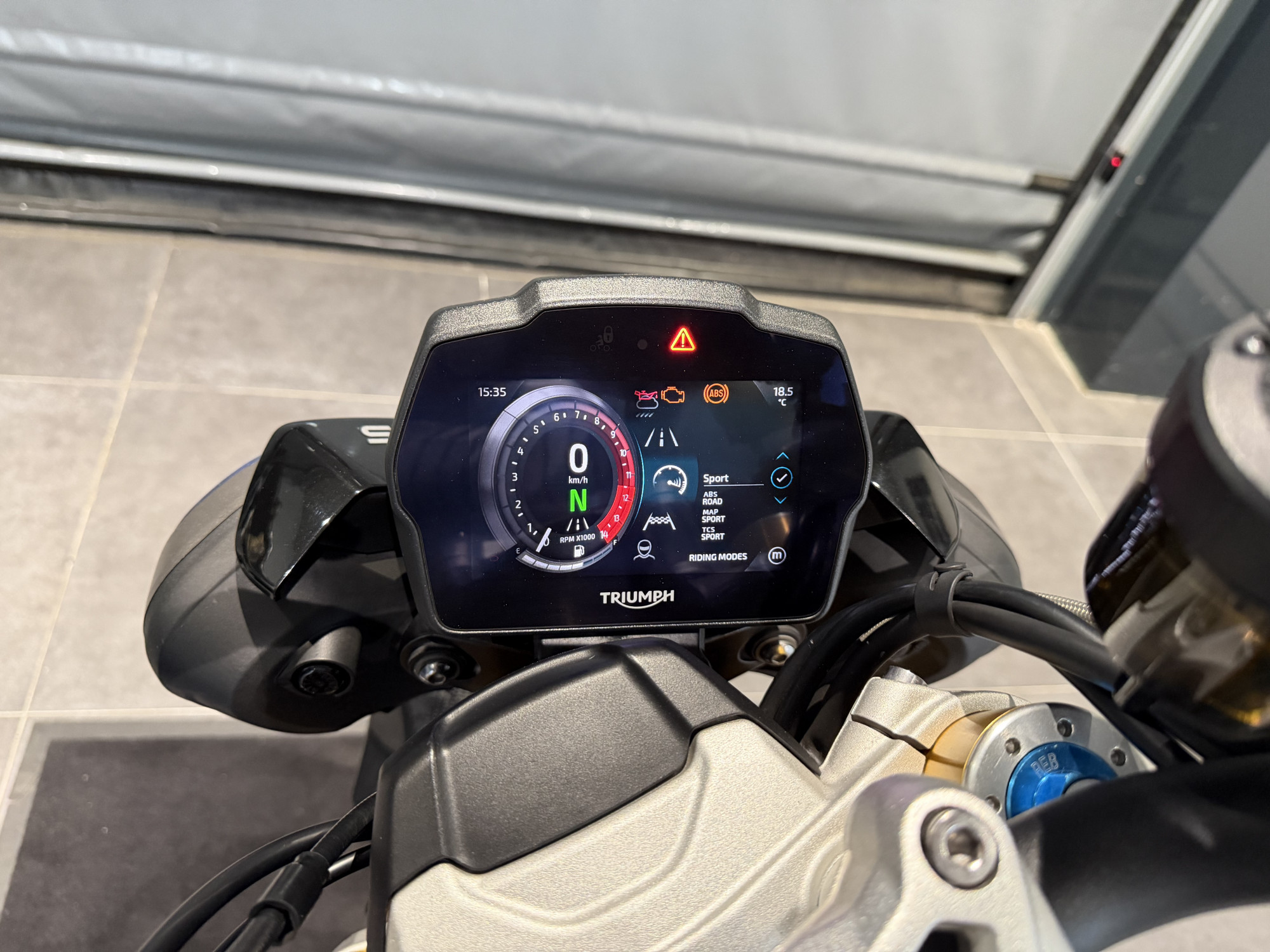 TRIUMPH SPEED TRIPLE 1200 RS – Image 10
