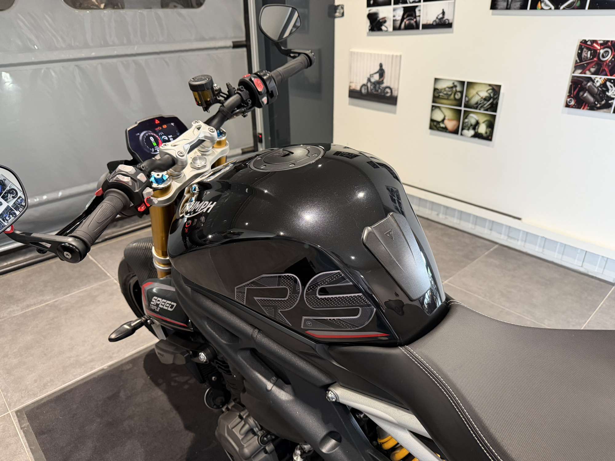 TRIUMPH SPEED TRIPLE 1200 RS – Image 12