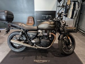 TRIUMPH SPEED TWIN 900