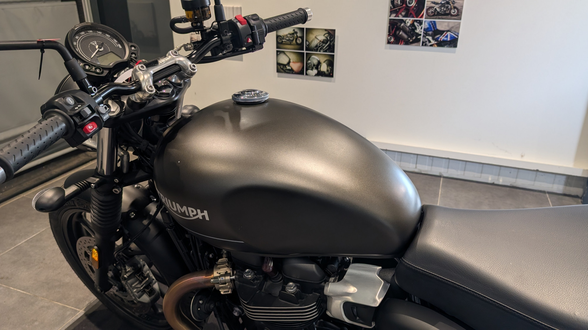 TRIUMPH SPEED TWIN 900 – Image 6