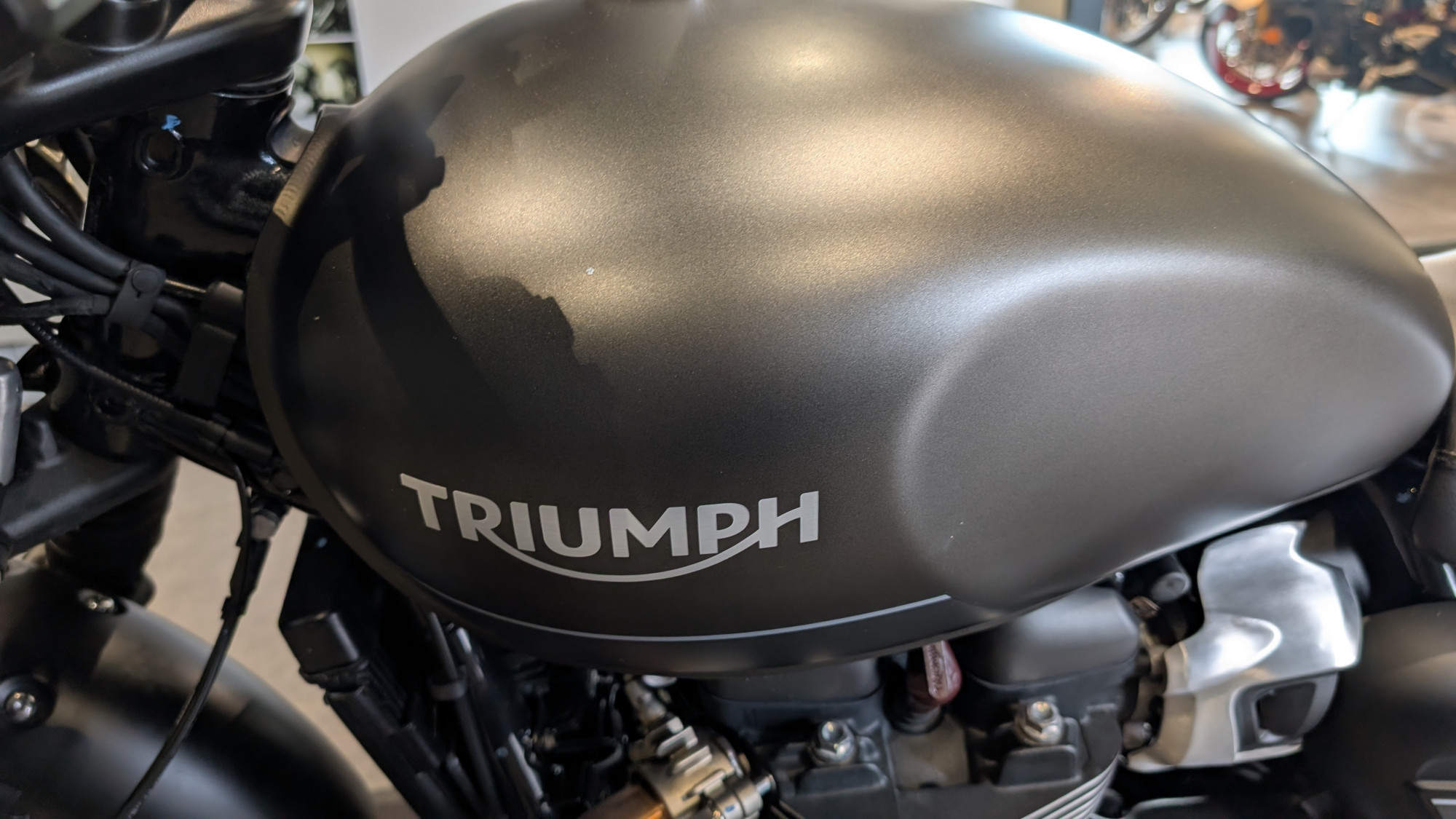 TRIUMPH SPEED TWIN 900 – Image 13