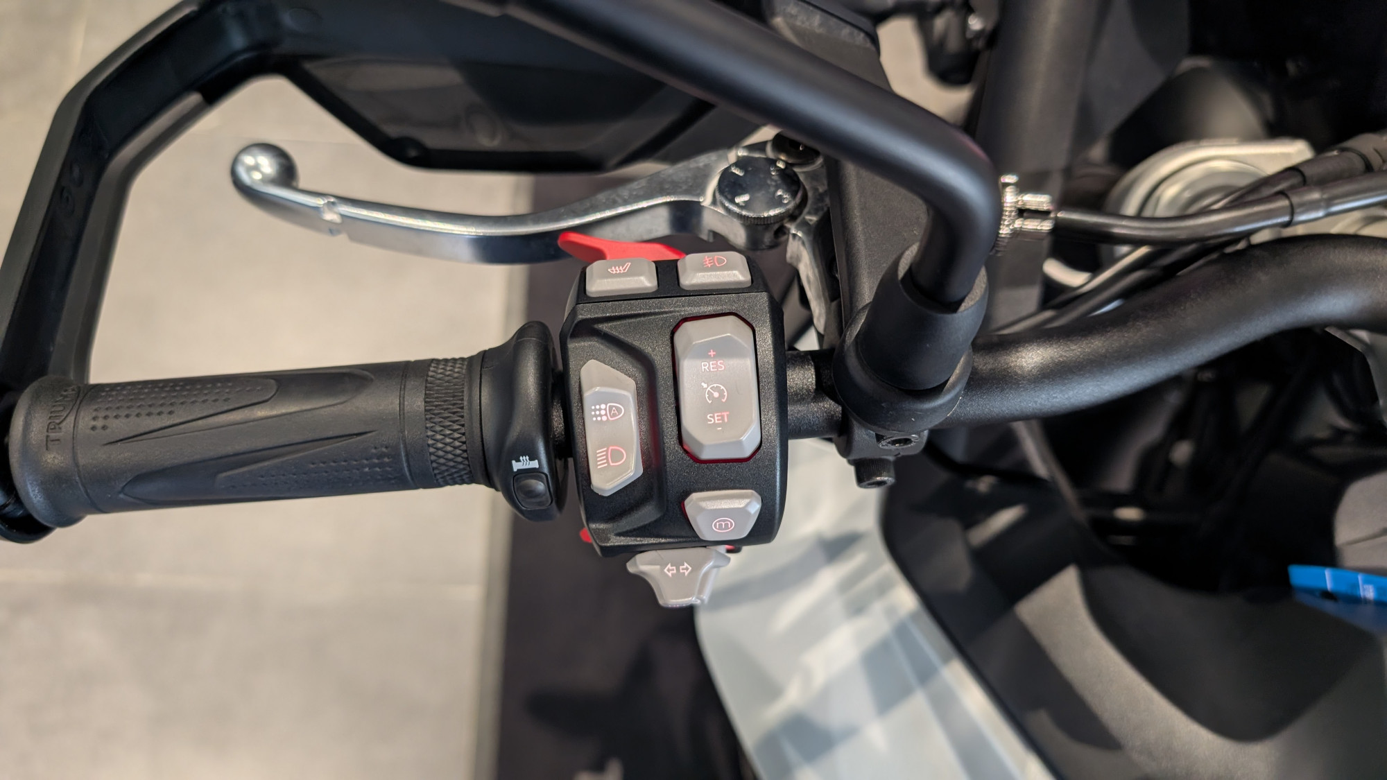 TRIUMPH Tiger 900 Alpine Edition – Image 12