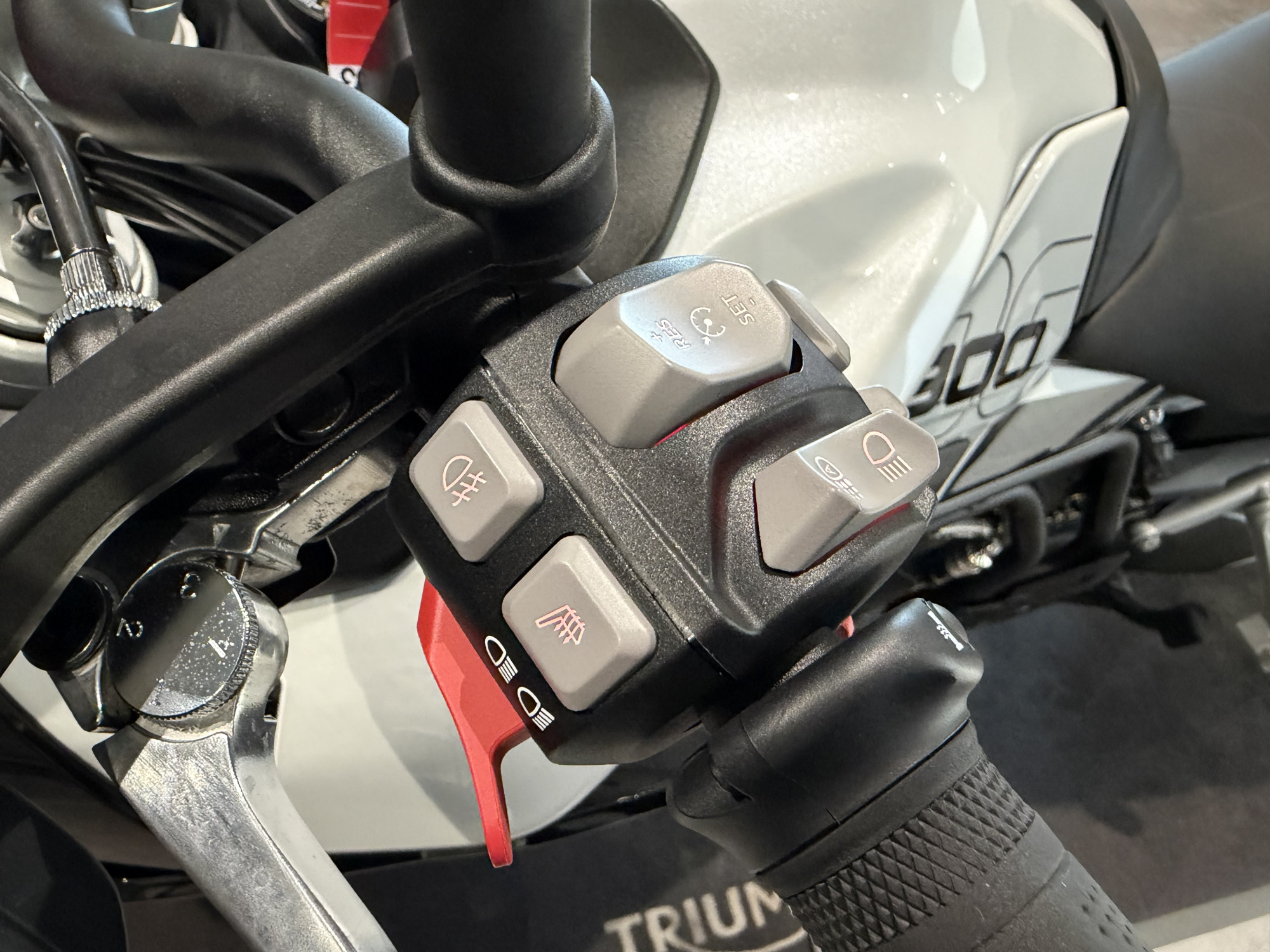 TRIUMPH Tiger 900 GT PRO – Image 10