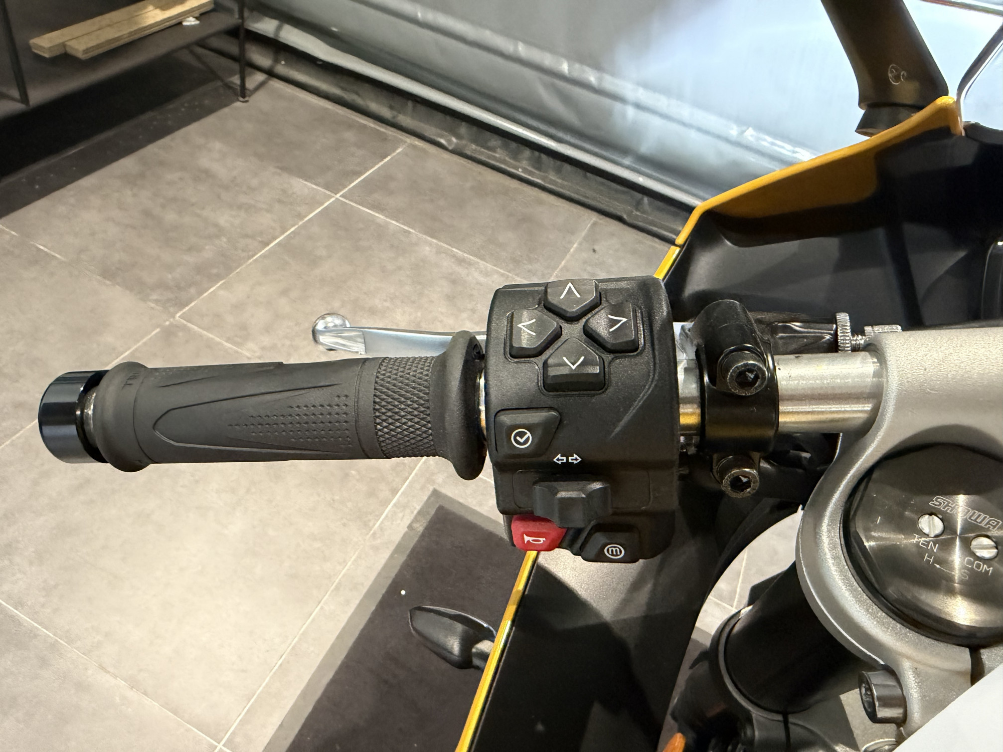TRIUMPH DAYTONA 660 - BRIDABLE A2 – Image 11