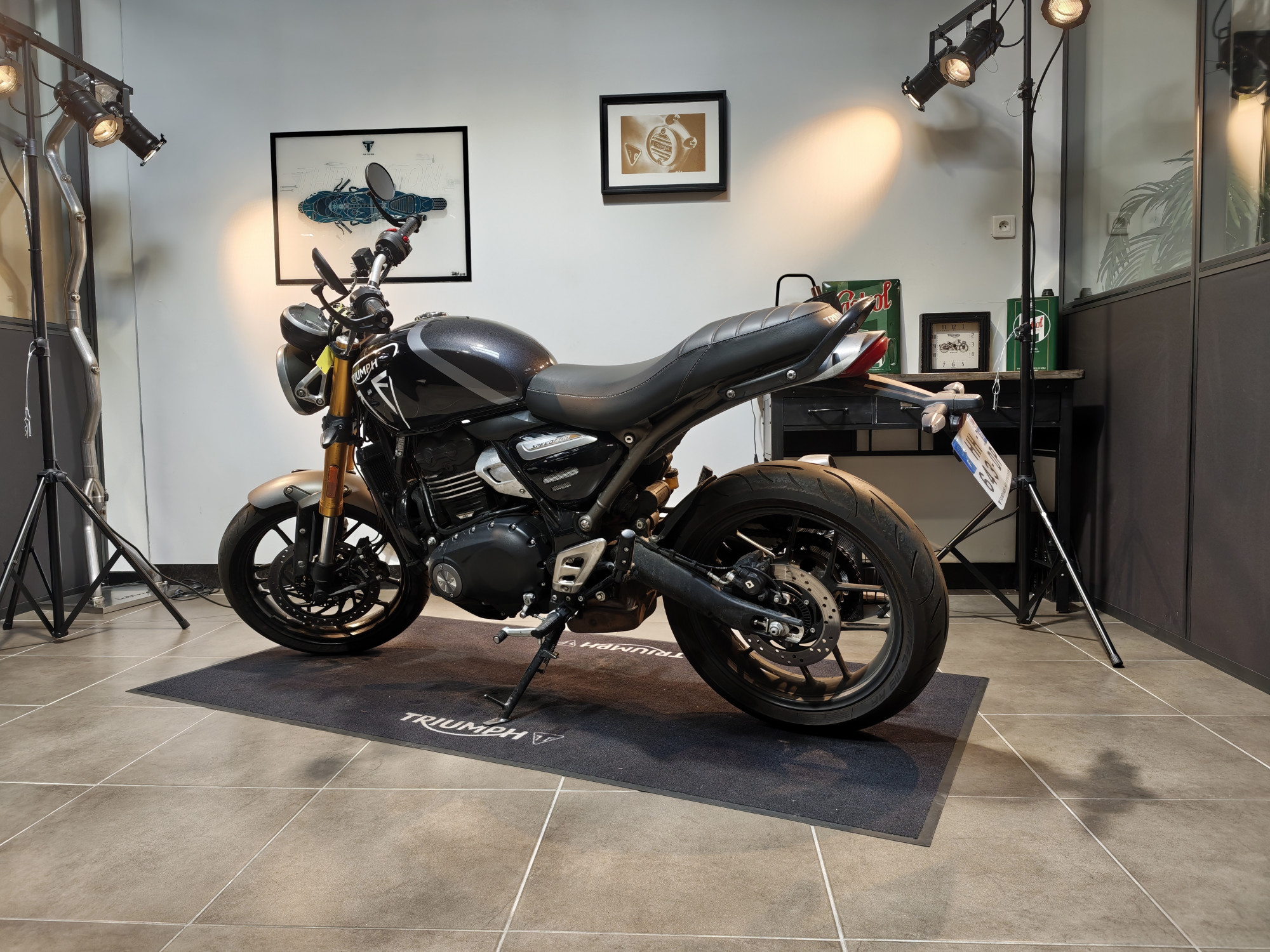 TRIUMPH SPEED 400 – Image 3