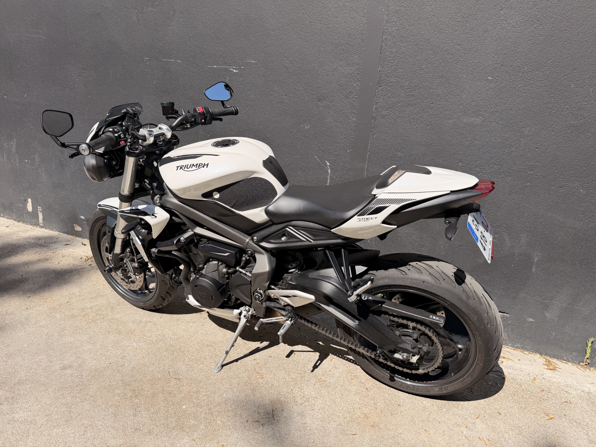 TRIUMPH STREET TRIPLE 660 S A2 – Image 4