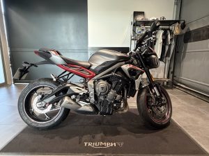 TRIUMPH STREET TRIPLE 765 R - GARANTIE 12 MOIS